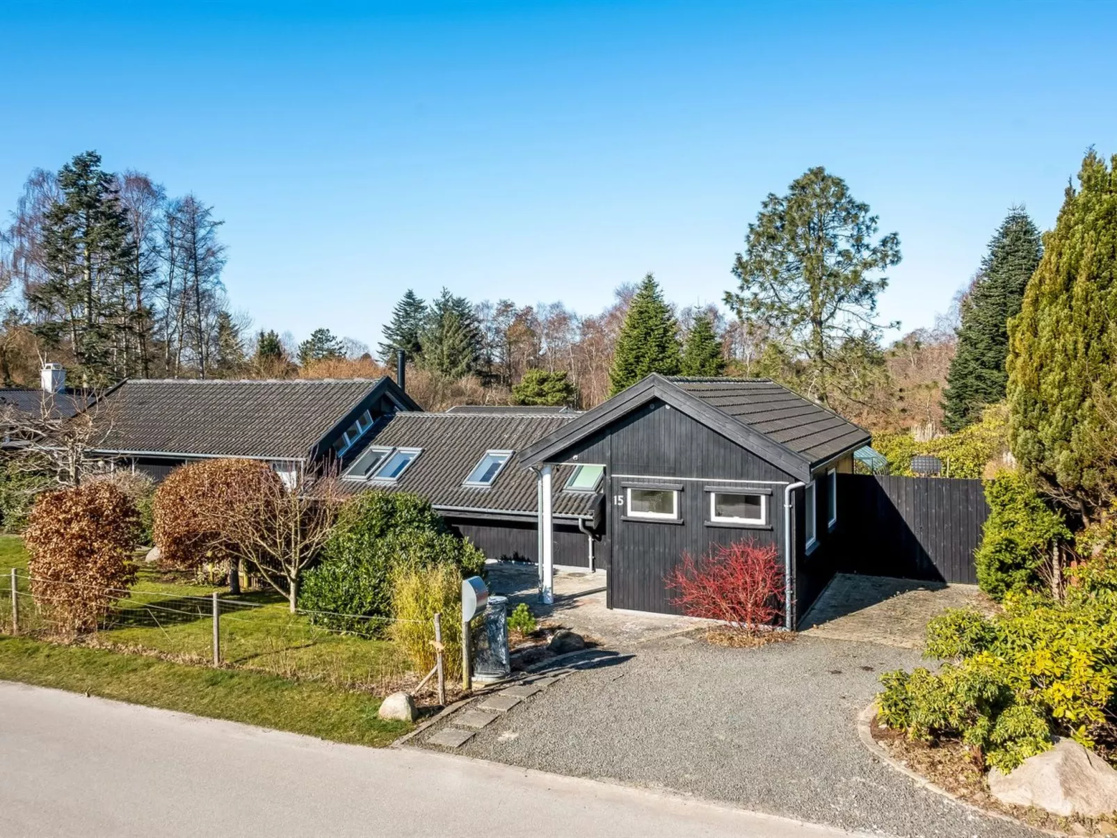 "Hughe" - 1.3km from the sea-Dehors