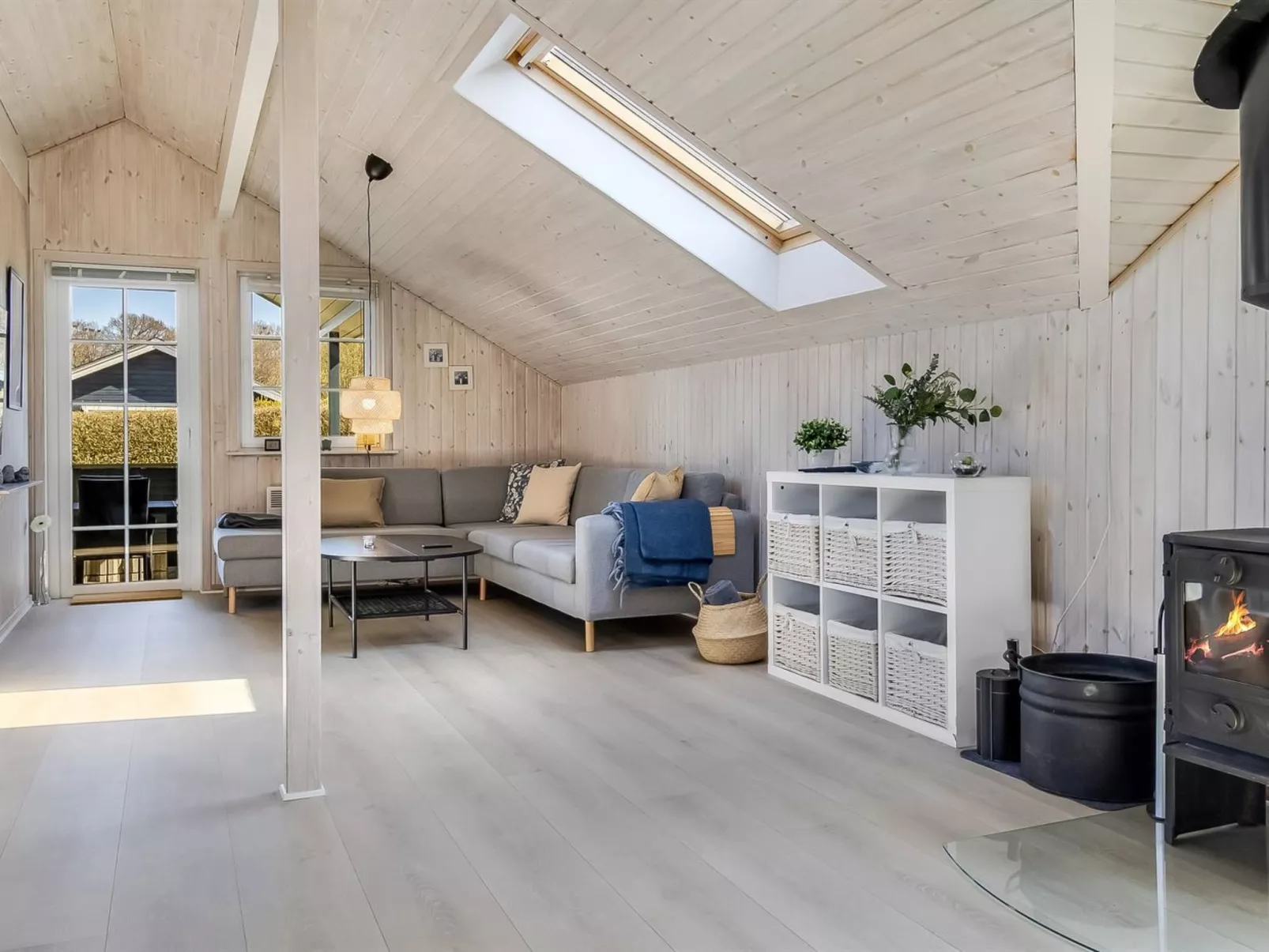 "Aika" - 450m from the sea-Drinnen