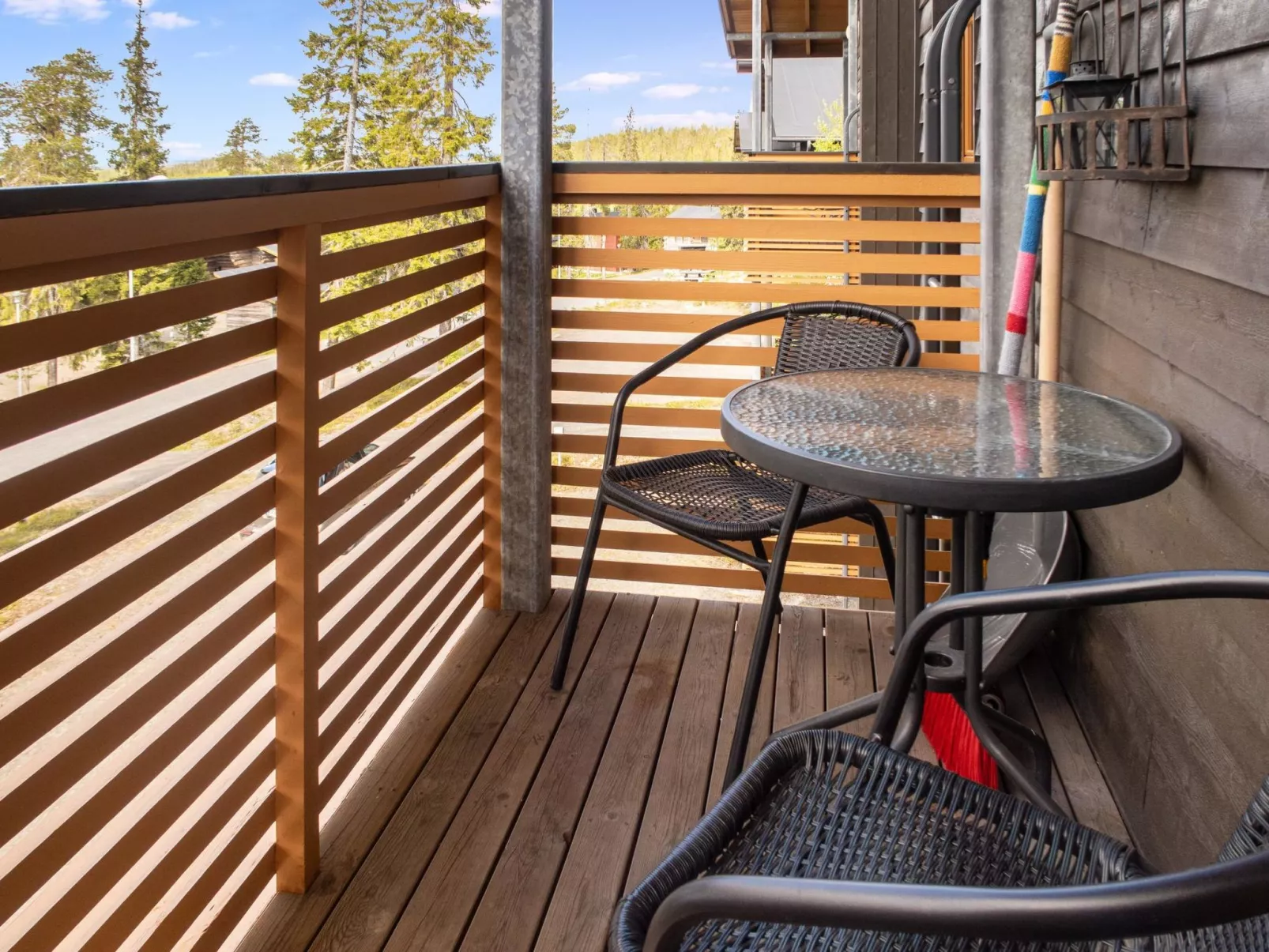 Karhunvartijan linna b16-Drinnen