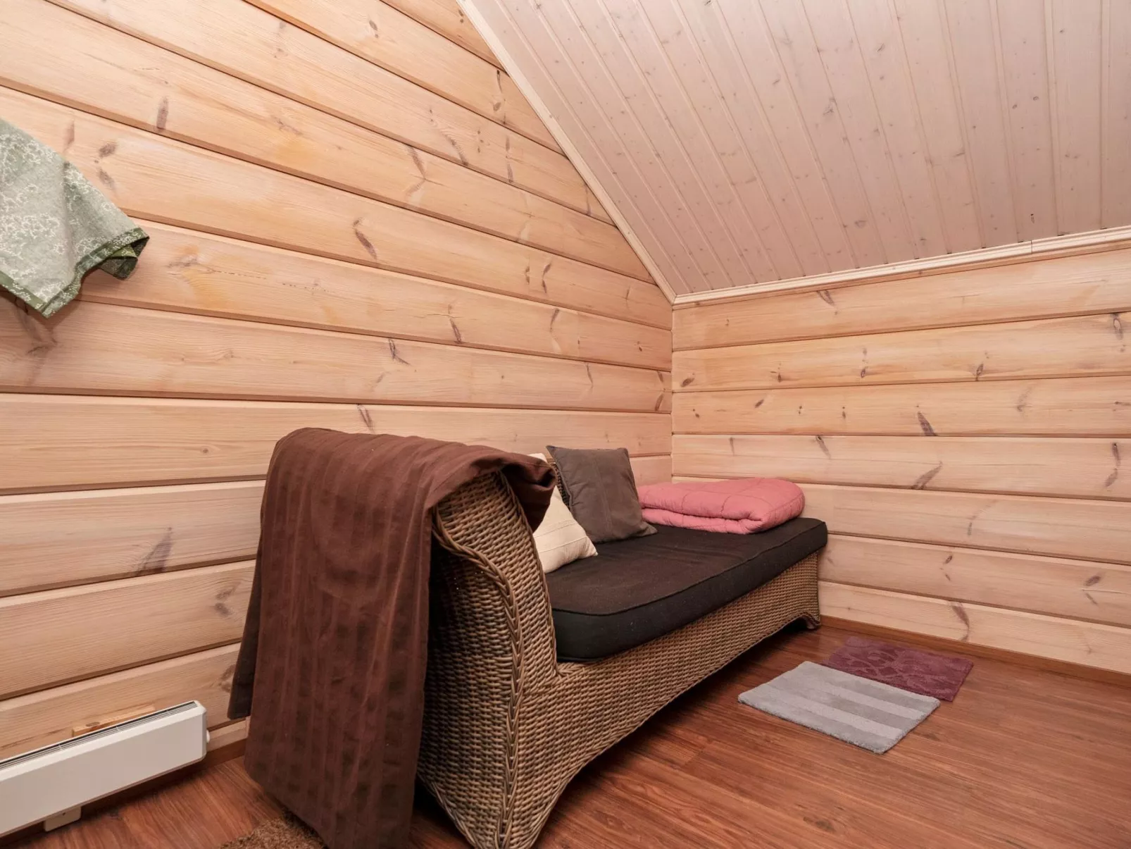 Ihtingin koskikara-Dedans