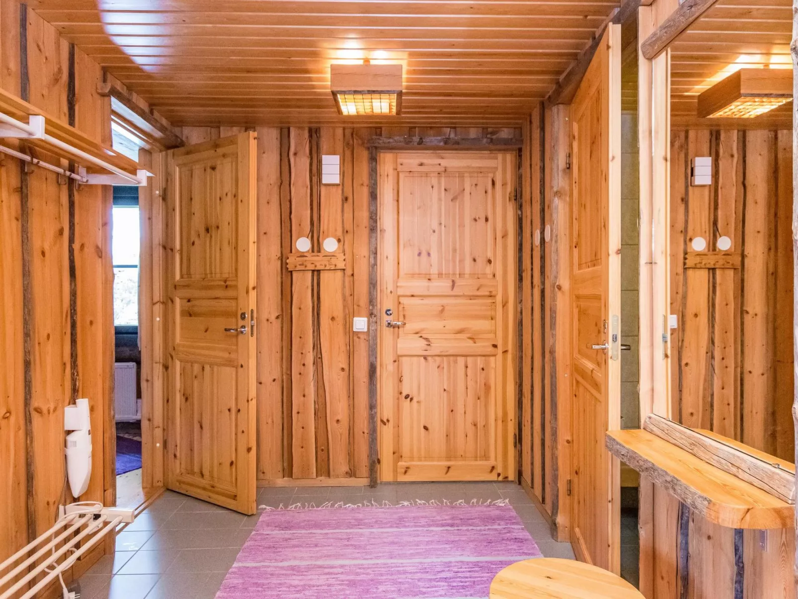 Saaruanaho h1-Dedans