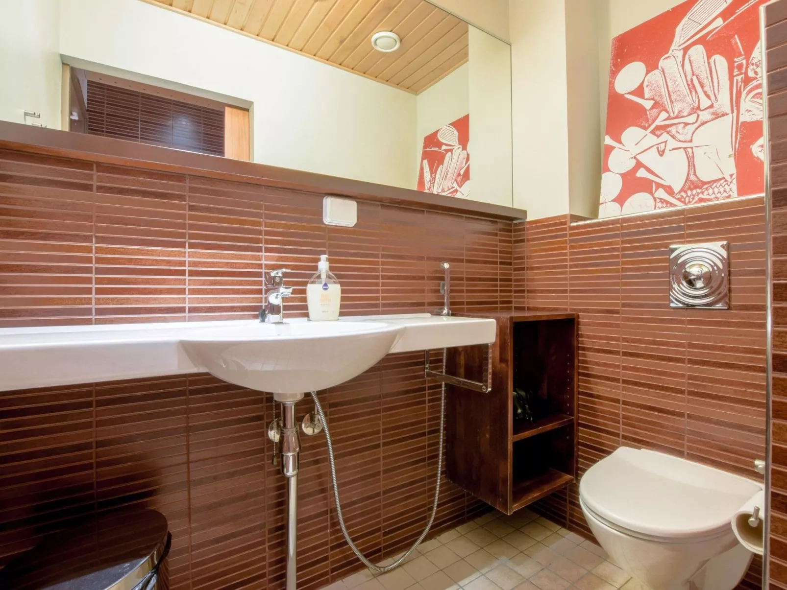 Tahko spa junior suite orange b6-Drinnen