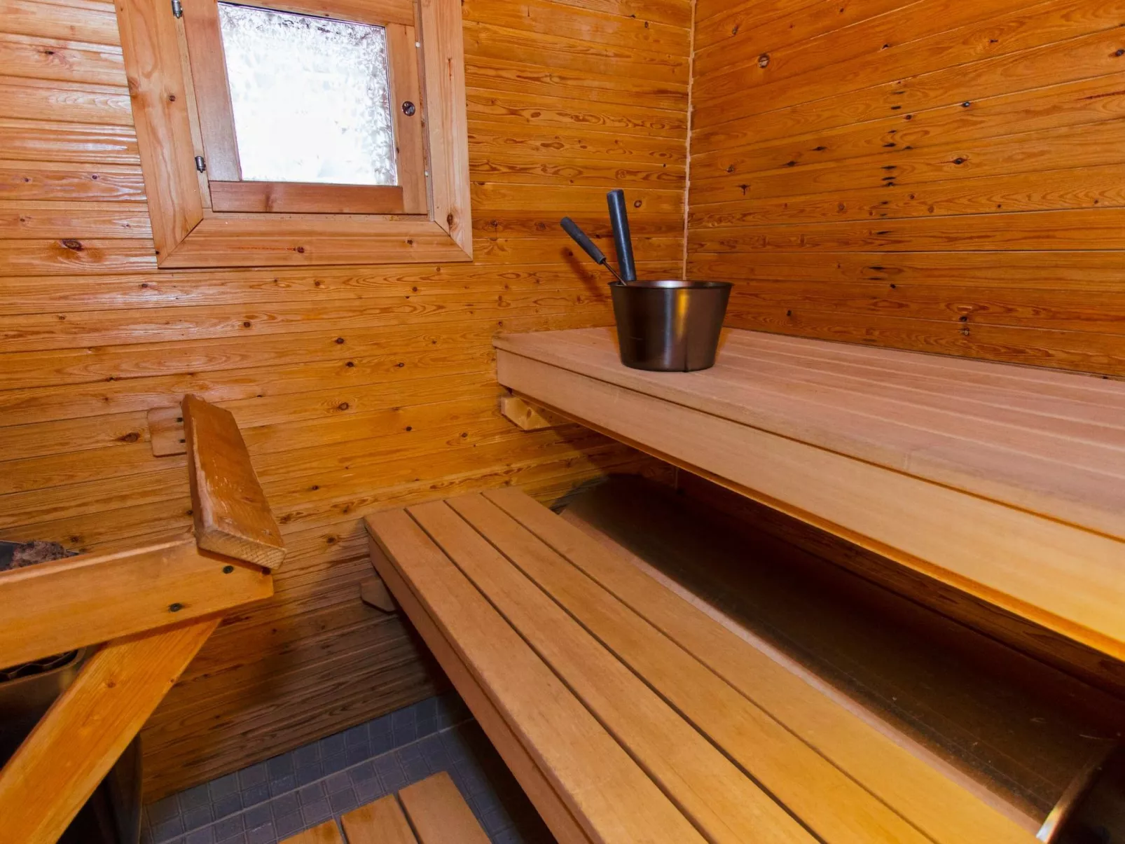 Karjalan heili 7-Drinnen