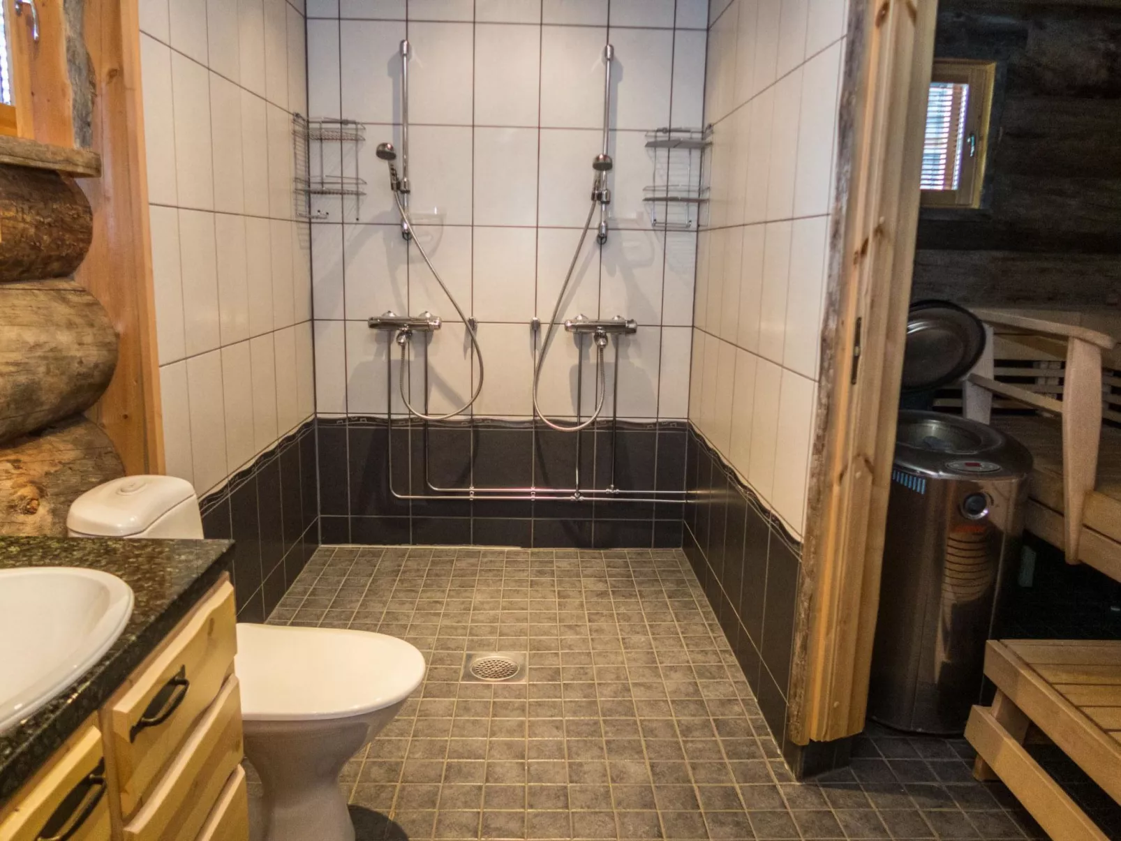 Voimapolku 4 a-Drinnen