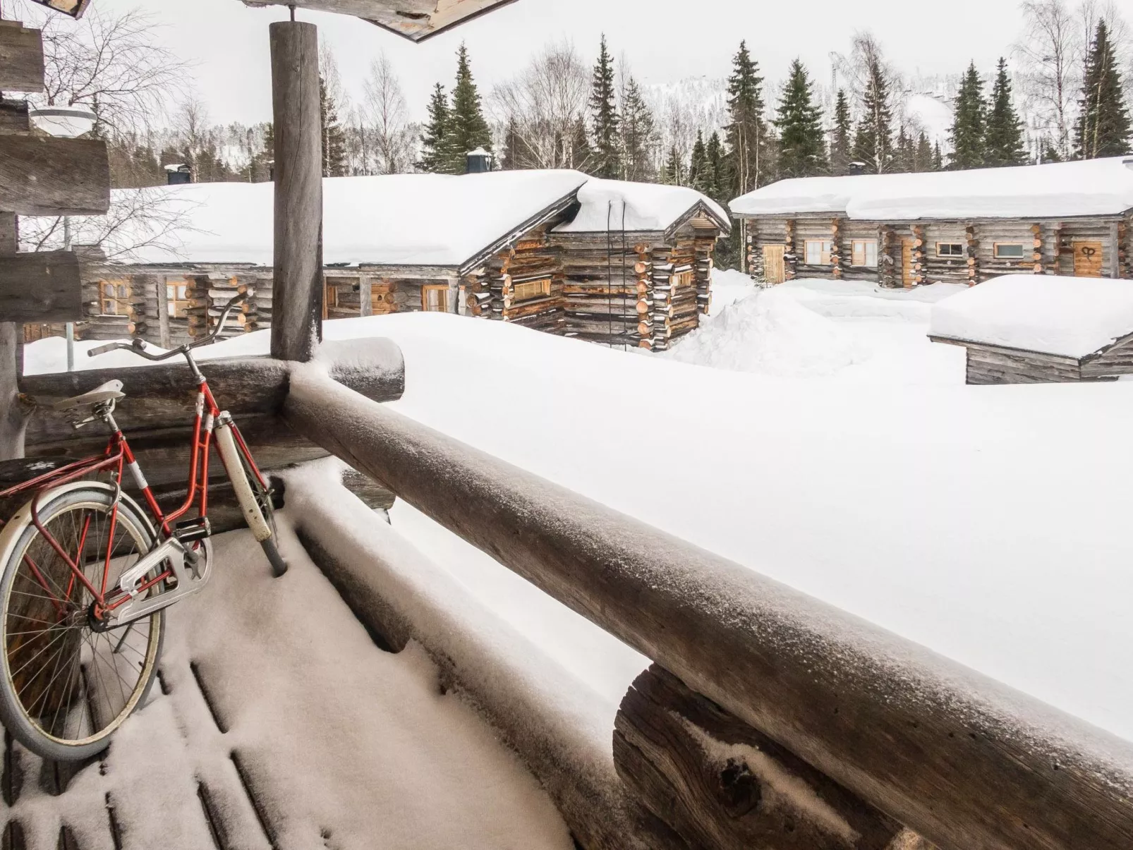 Otsolanhovi b 8-Dedans