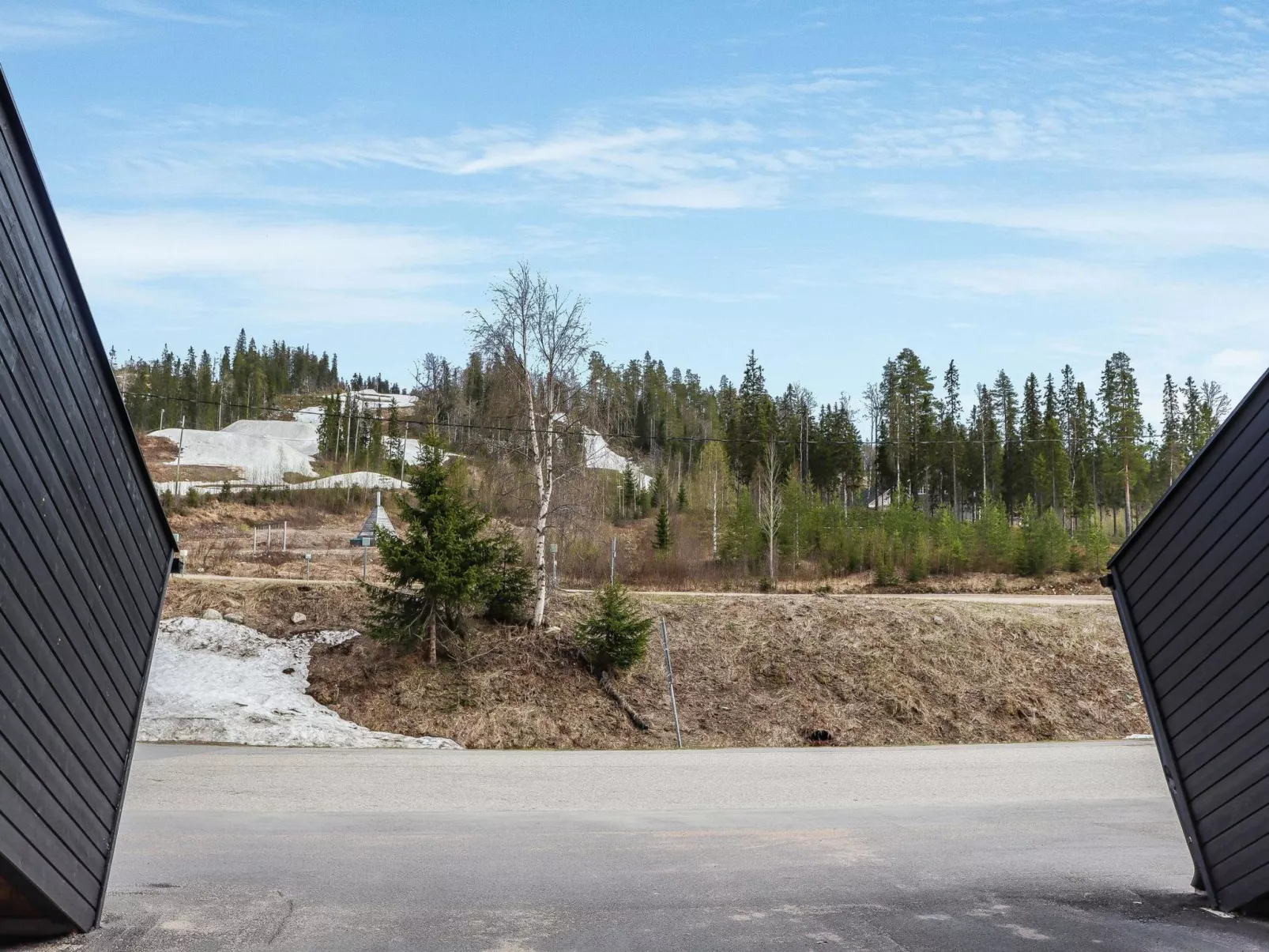 Skivillas 47 ukkohalla (a7)-Dedans