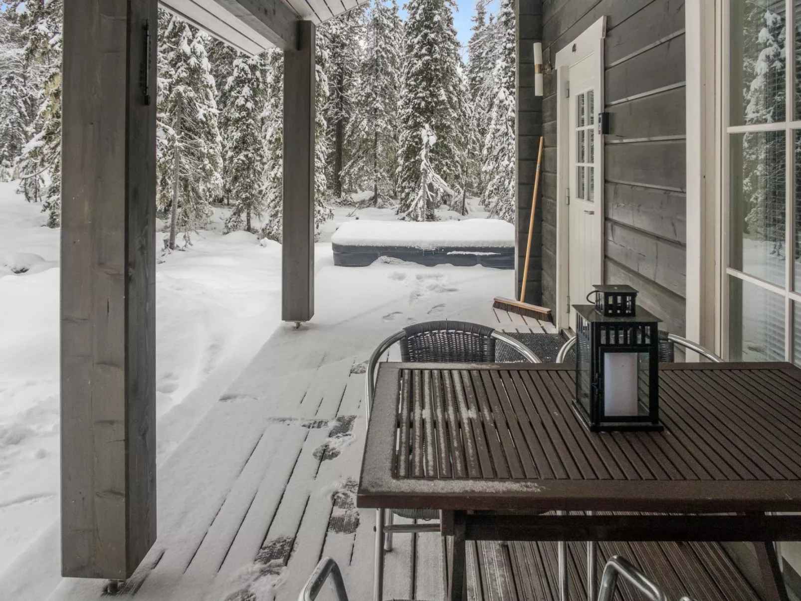 Villa sukka a-Drinnen