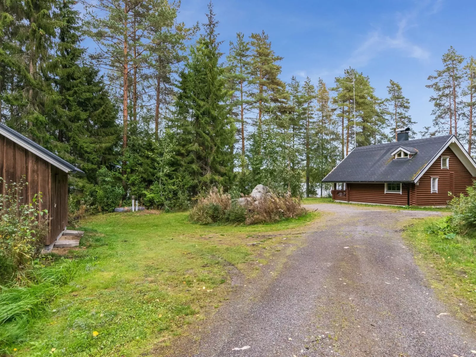 Vihreä mökki-Dedans