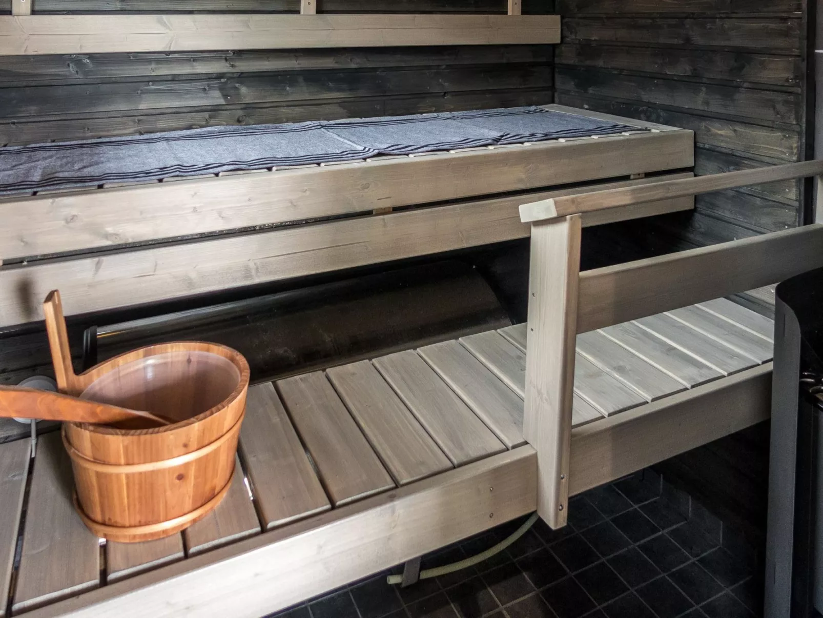 Kolin kangastus kielo 3-Dedans