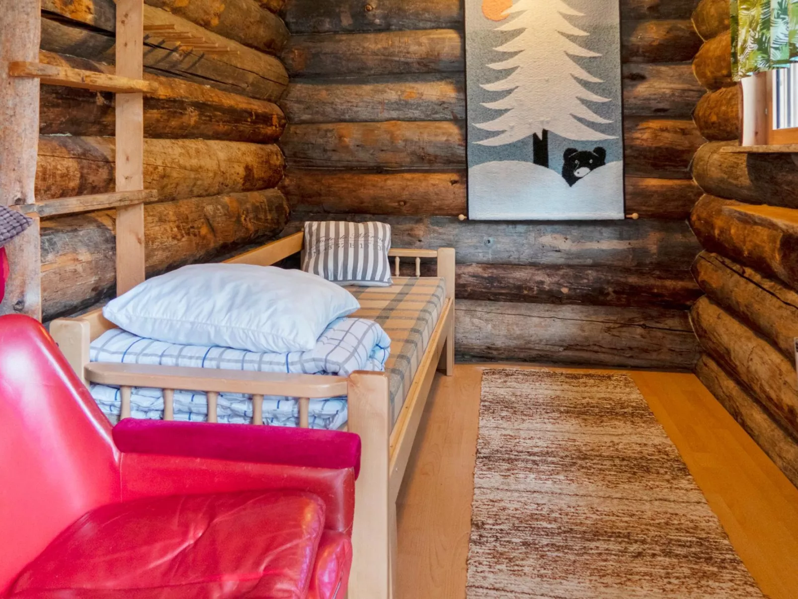 Agenttimajat 1-Dedans