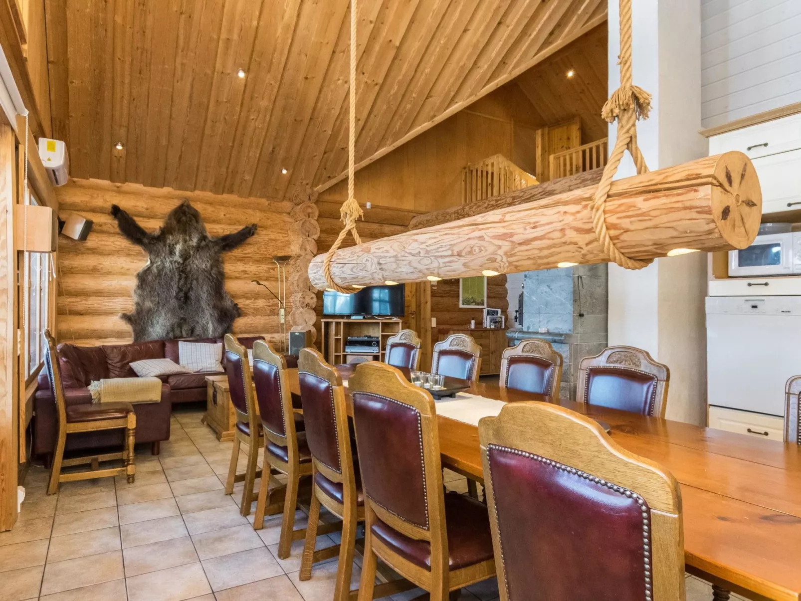 Kaidan kunkku-Dedans