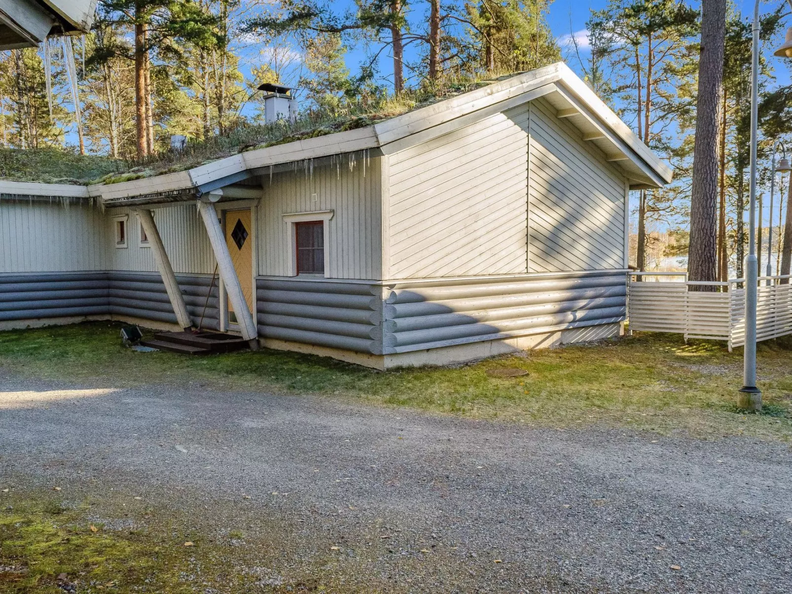 Kulta-käkönen 17 by bomba-Dedans