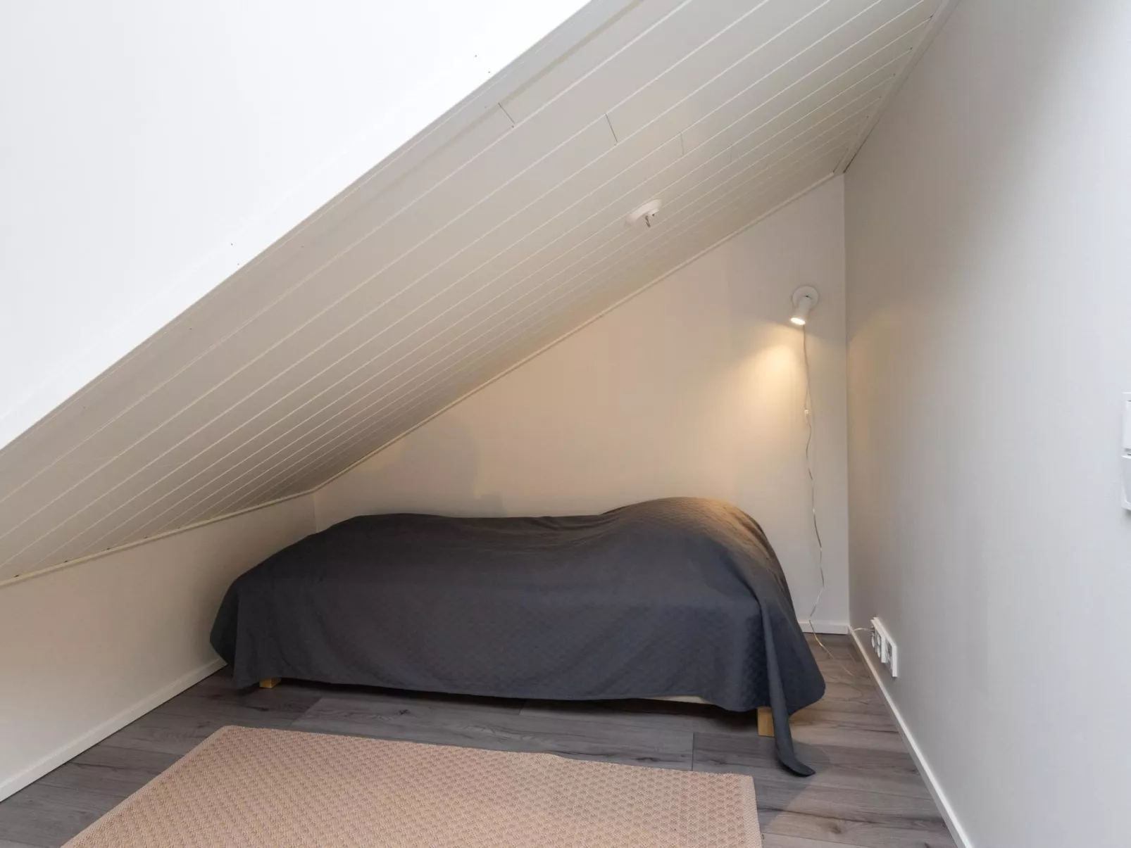 Velhotar 1 a 1-Inside