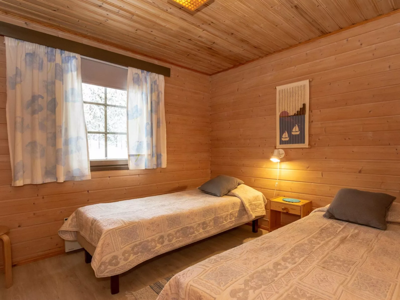 Aamunsarastus-Dedans