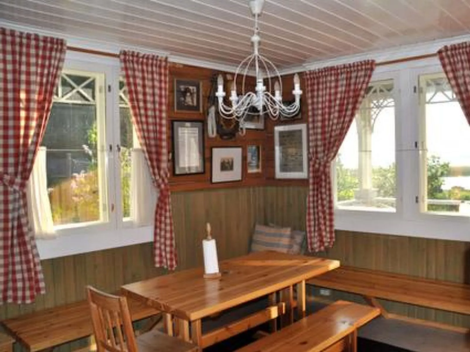 Villa vuorikotka-Drinnen