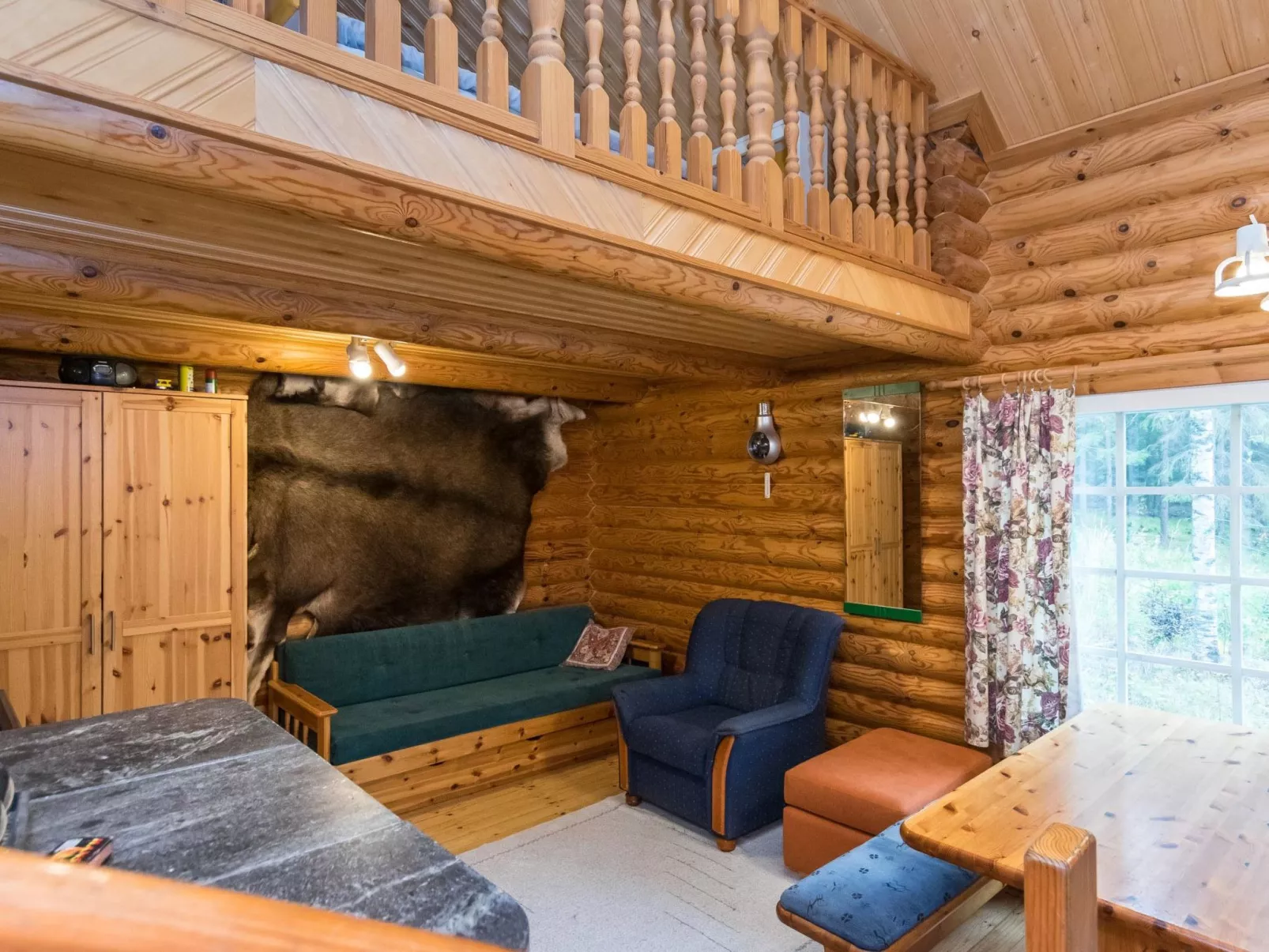 Pikku harrila-Dedans