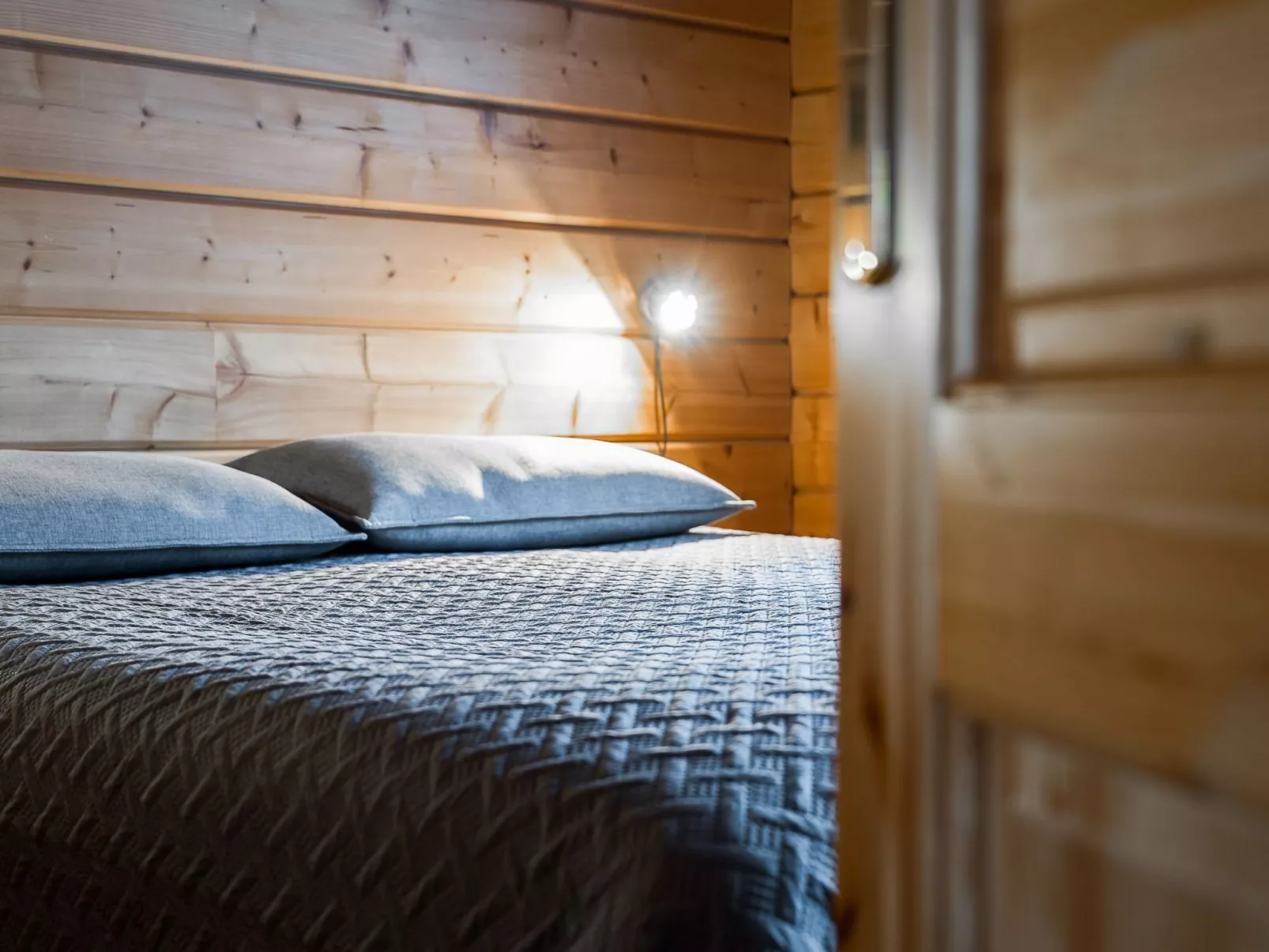 Kinostupa 2a (15-16)-Inside