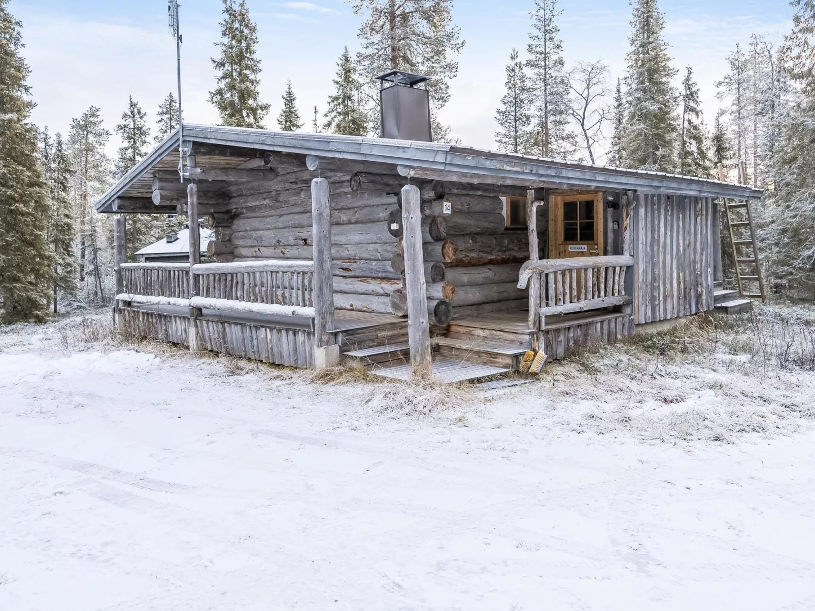 Pajalan honka-Dedans