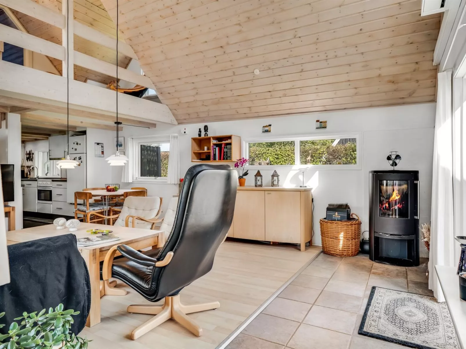 "Valentin" -  from the sea-Drinnen