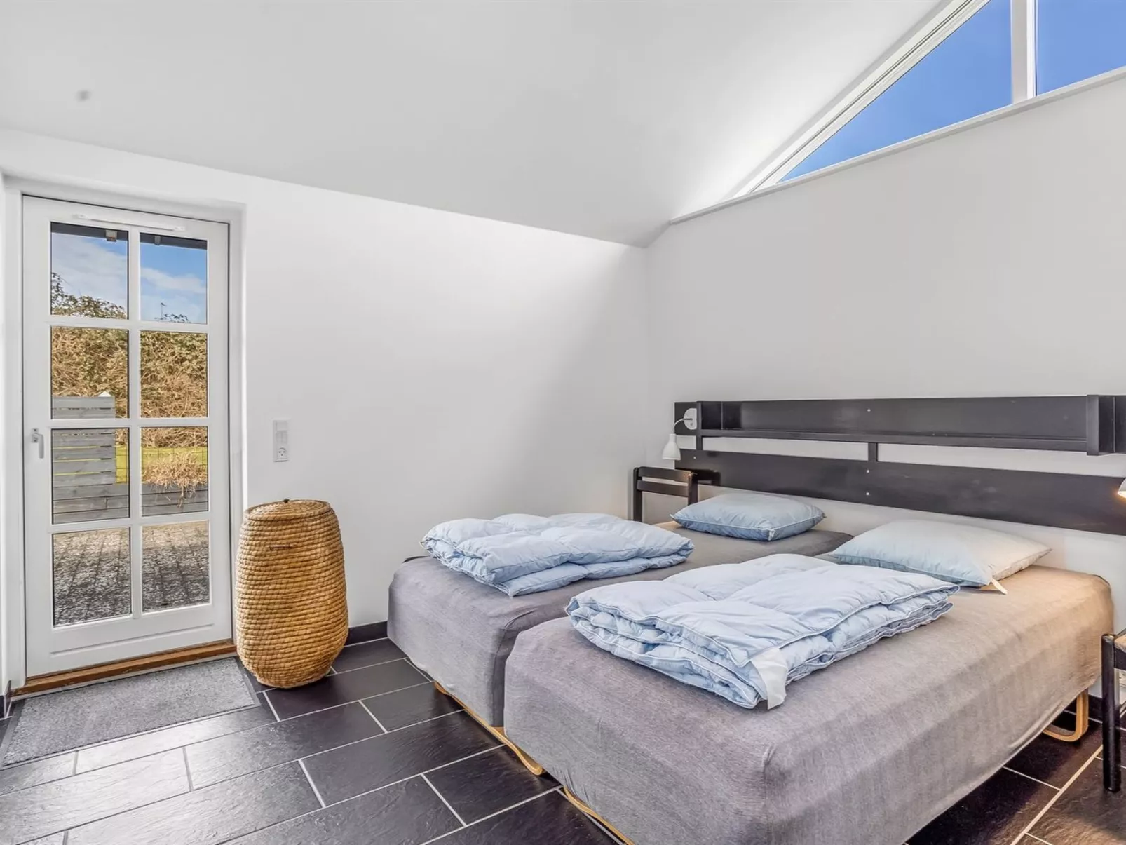 "Prohor" - 150m from the sea-Inside