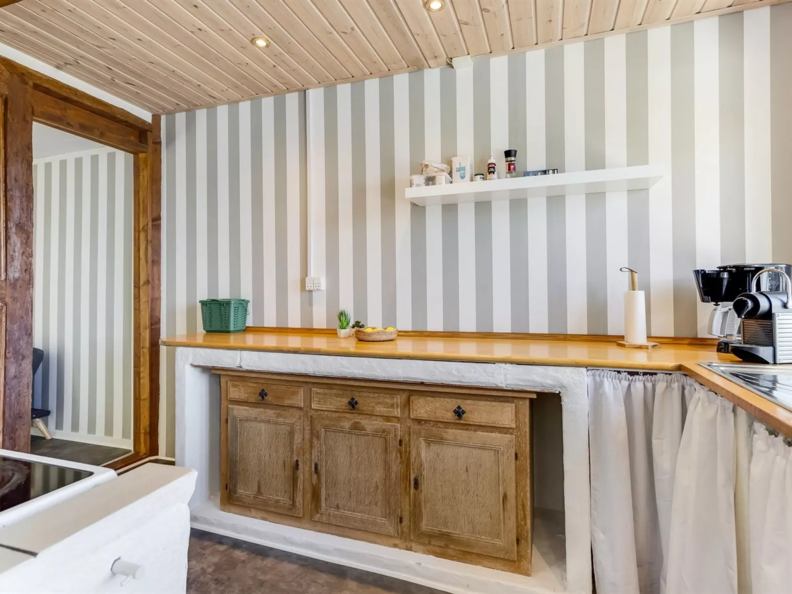 "Ilze" - 20m from the sea-Drinnen