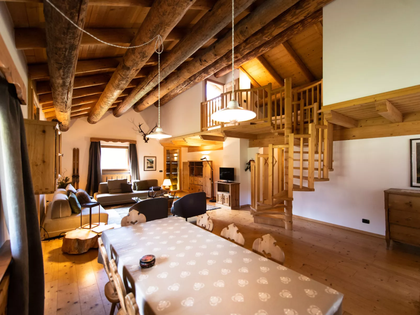 Chalet "Baita Tabià" Dolomites-Inside