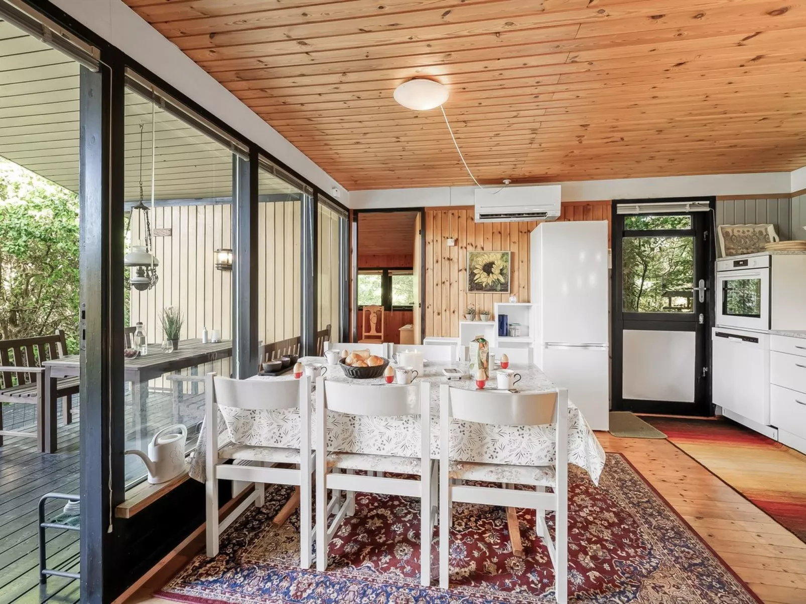 "Tenaya" - 200m to the fjord-Inside