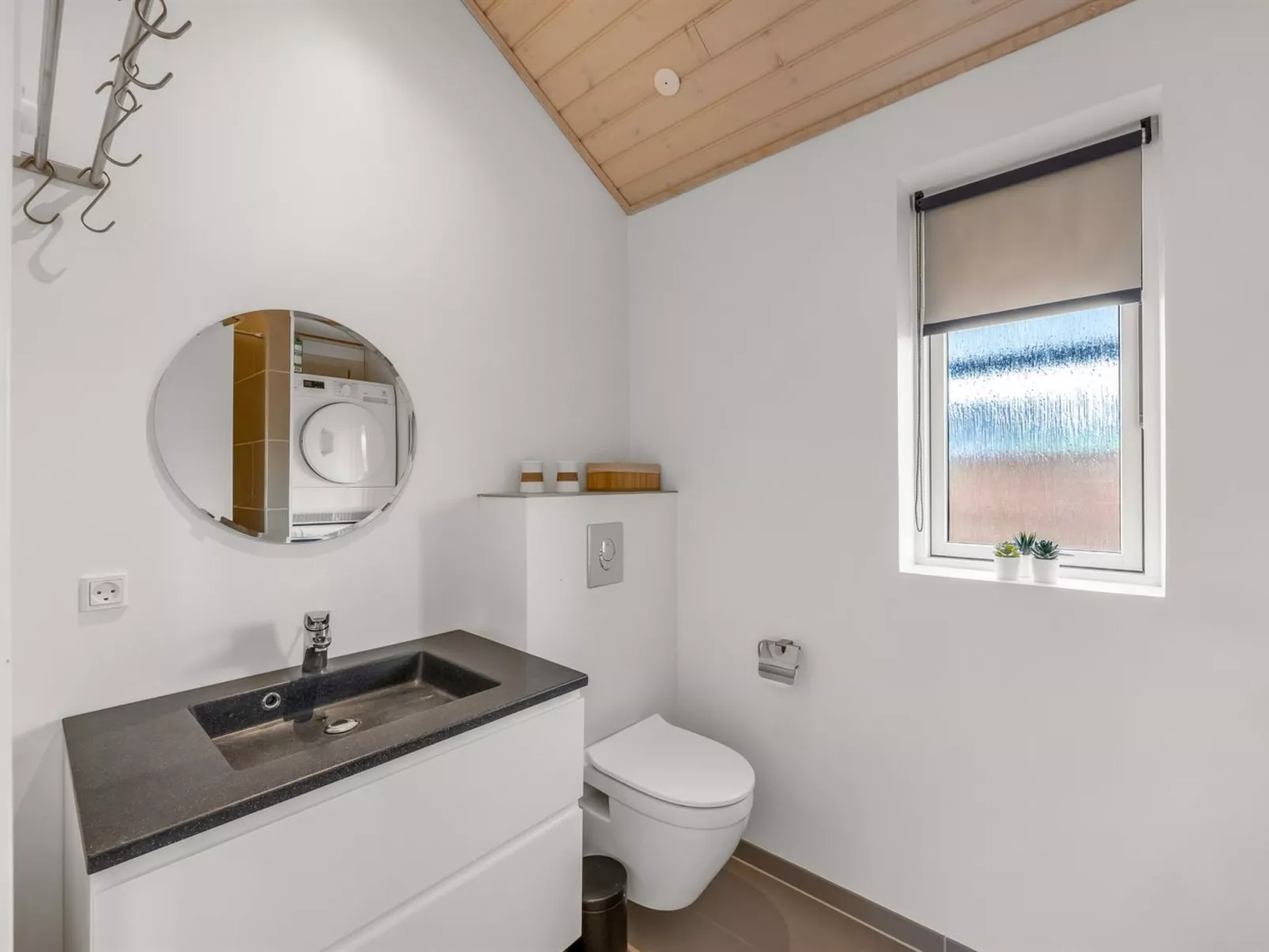 "Smilla" - 1.1km from the sea-Drinnen