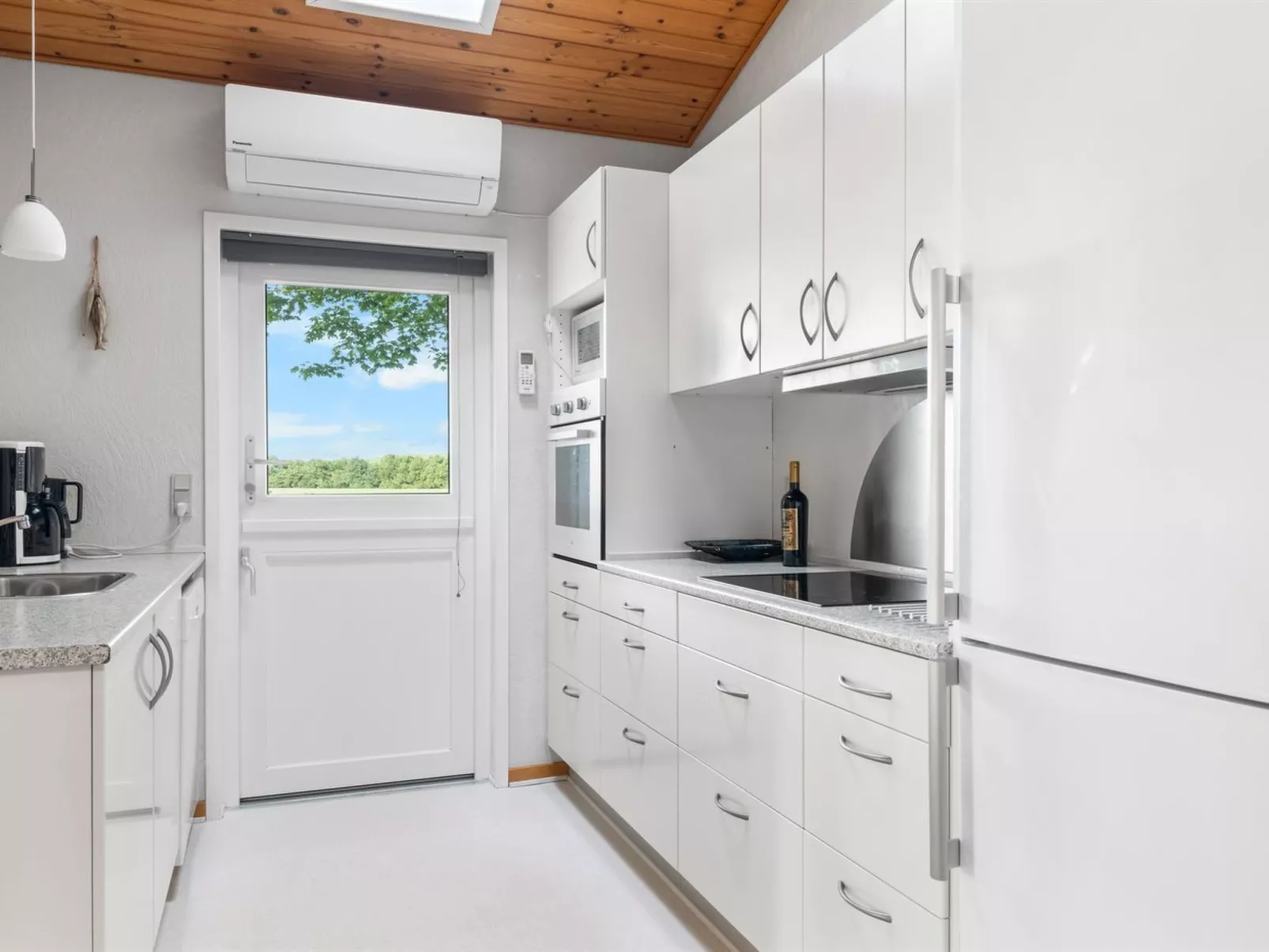 "Swipdagh" - 150m from the sea-Inside