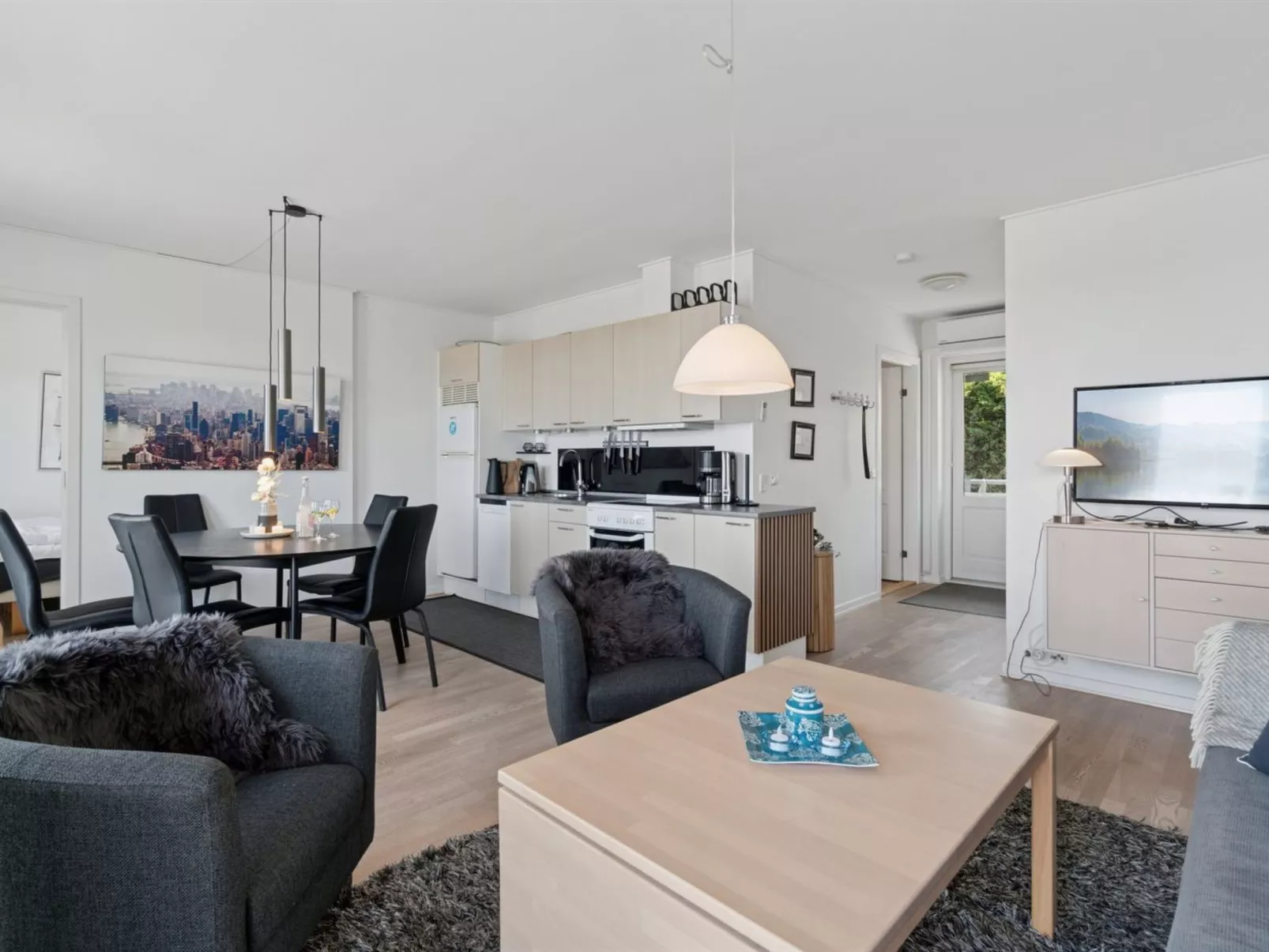 "Ayo" - 75m from the sea-Dedans