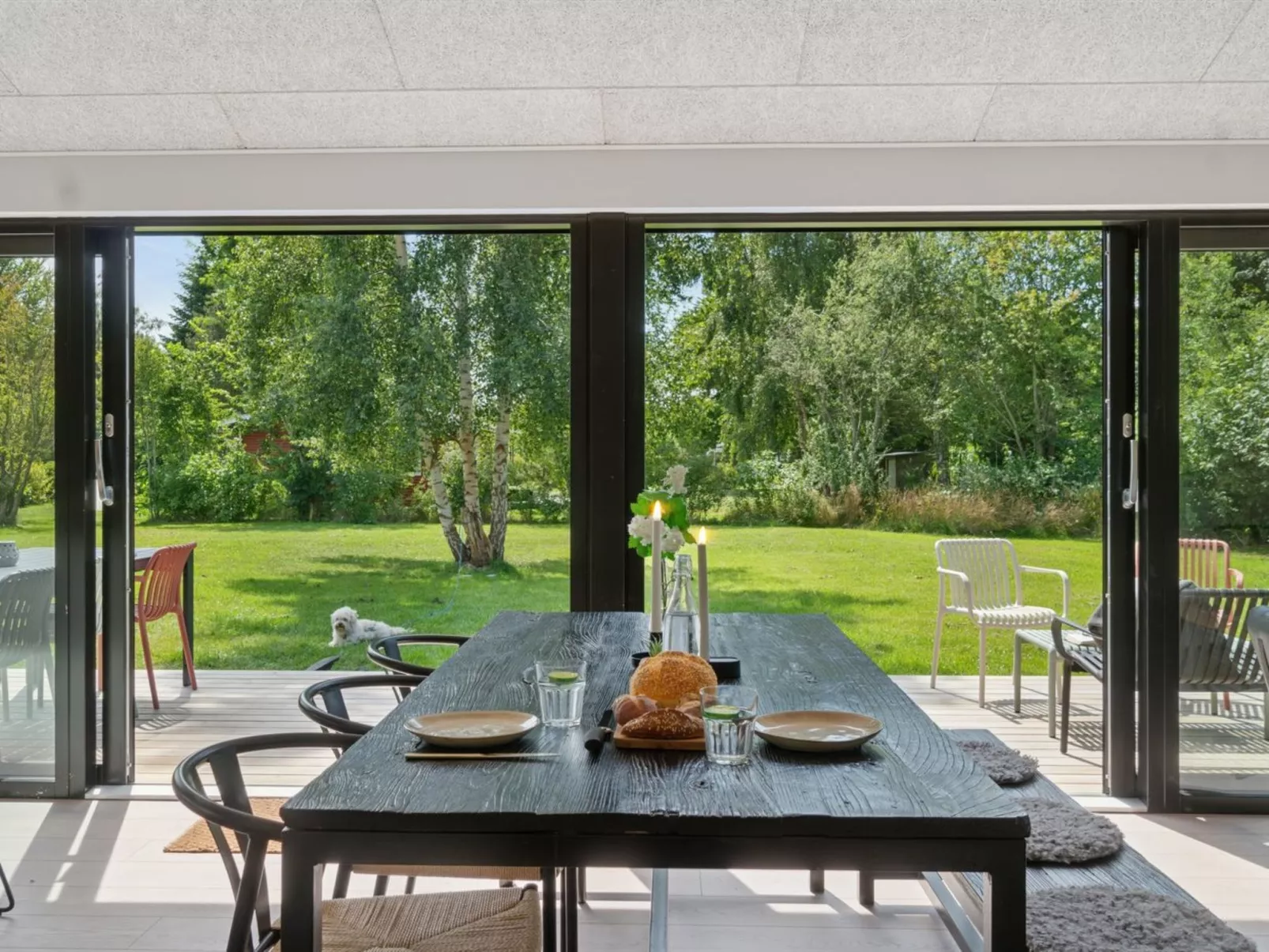 "Herulf" - 450m from the sea-Inside