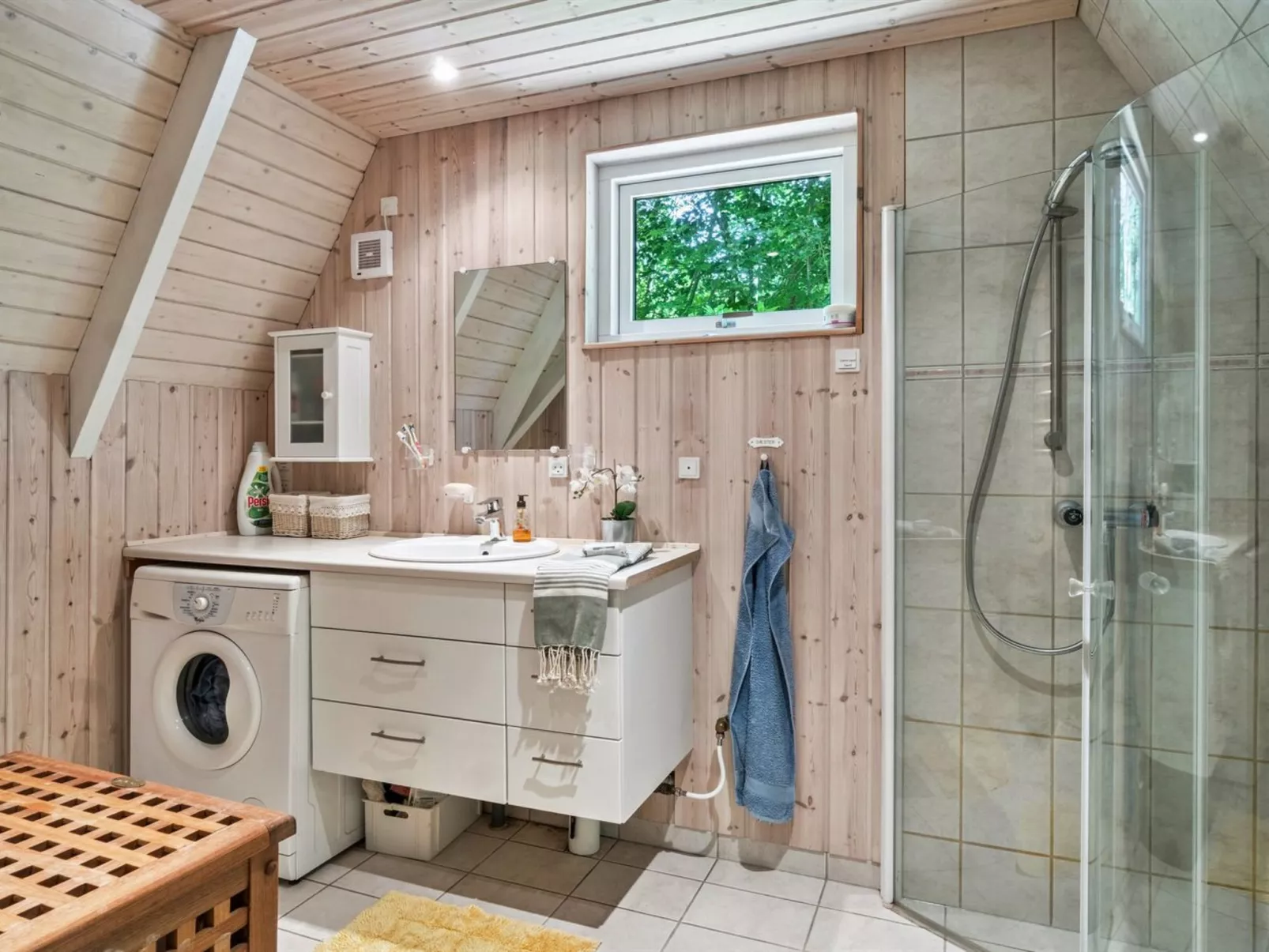 "Thrond" - 500m from the sea-Inside