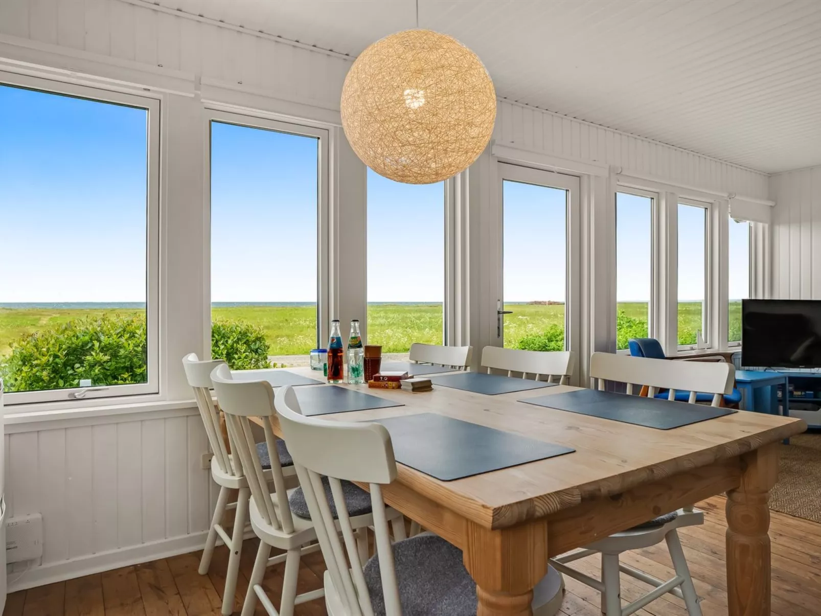 "Blia" - 120m to the fjord-Drinnen