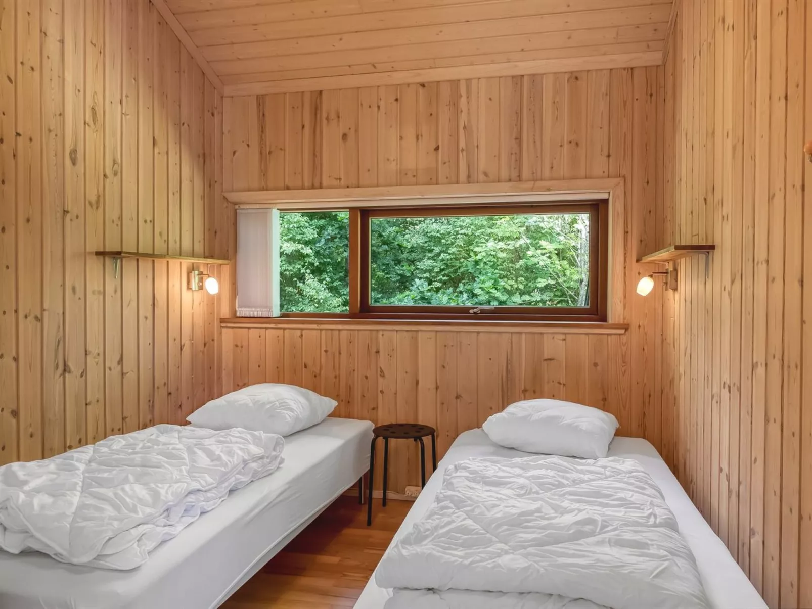 "Rosaline" - 500m from the sea-Drinnen