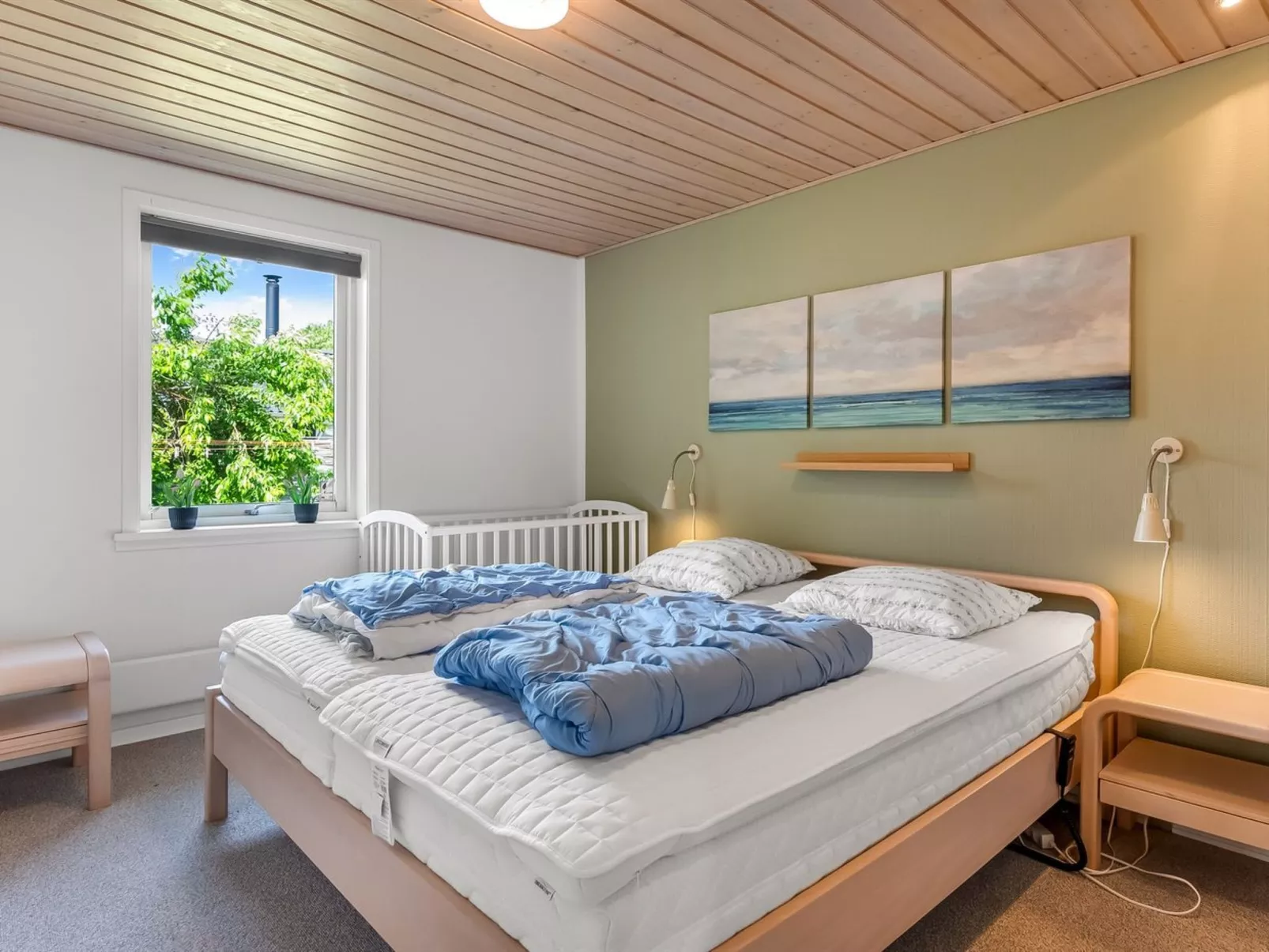 "Hekla" - 150m from the sea-Inside