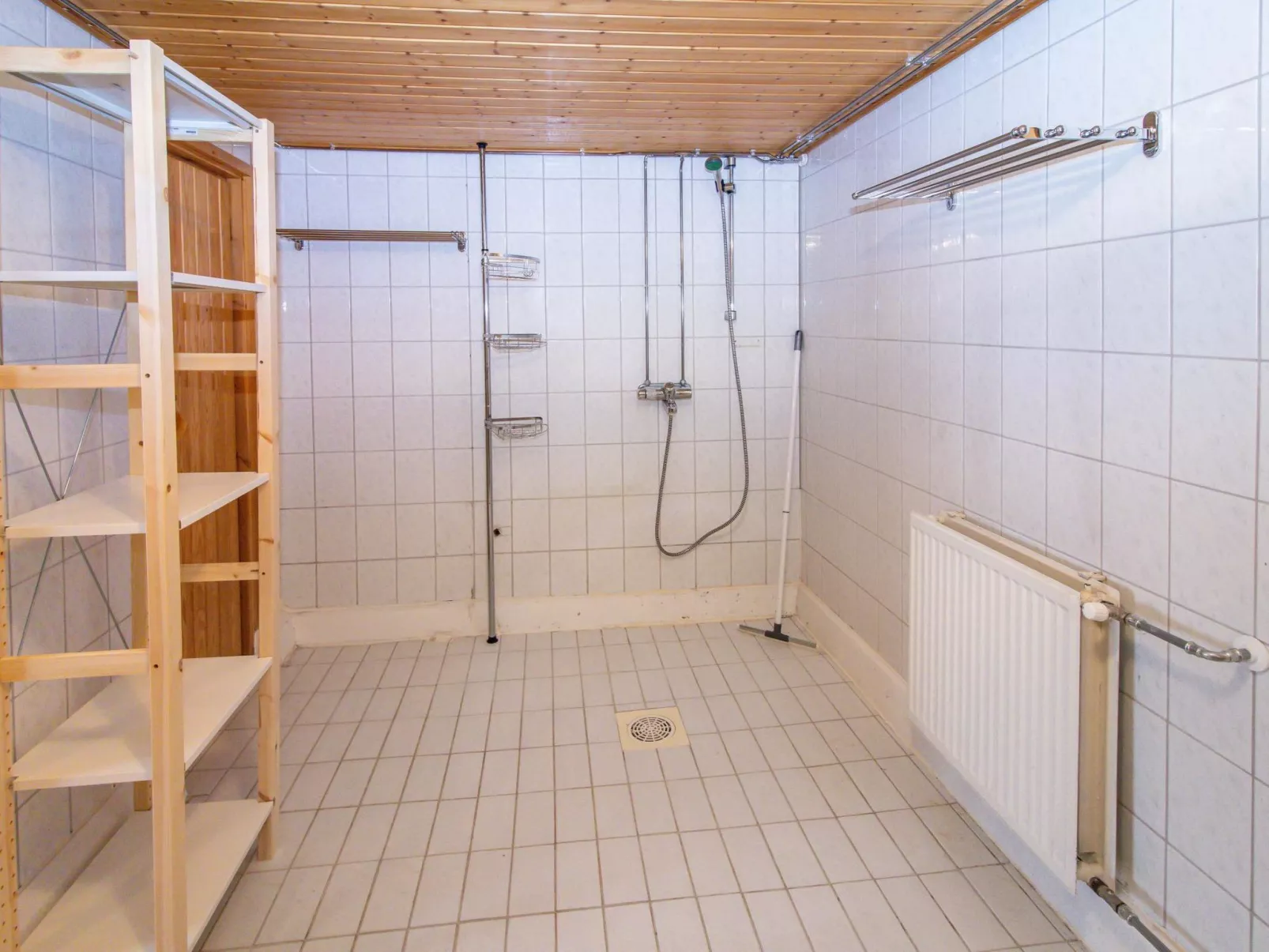 Kalamiehenkatu 6-Drinnen