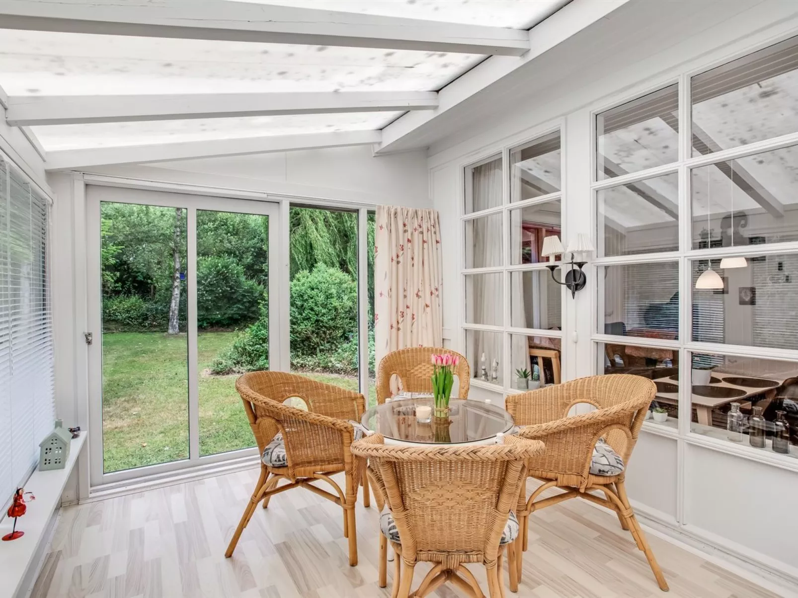 "Gravers" - 300m from the sea-Drinnen