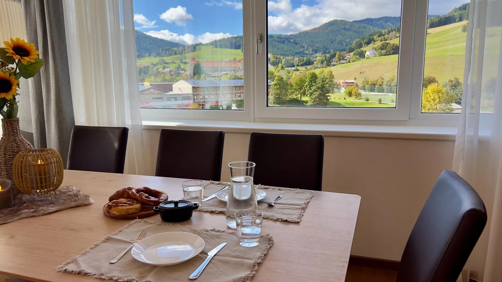 Winzerchalet-Esszimmer