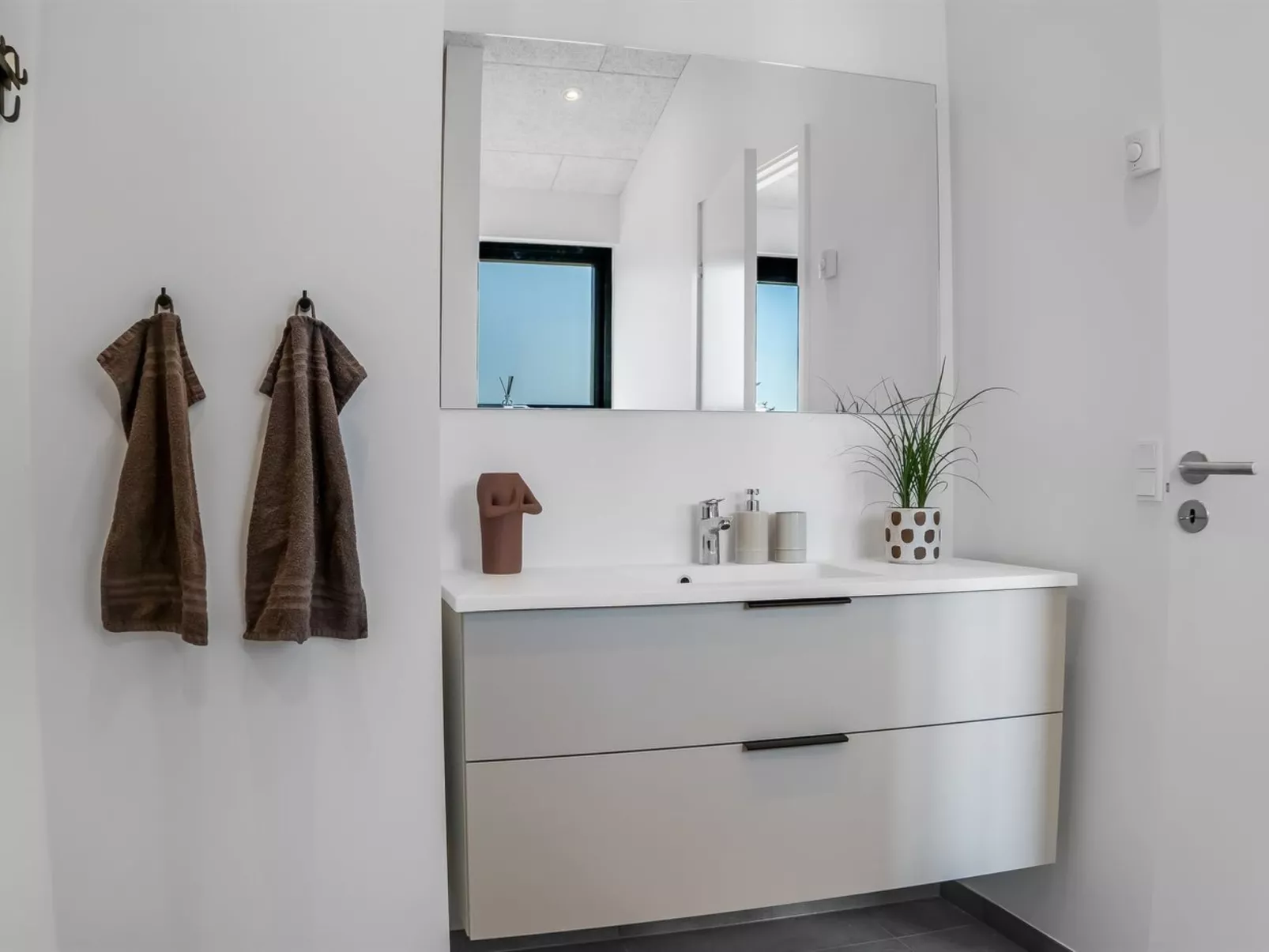 "Silja" - 900m from the sea-Inside