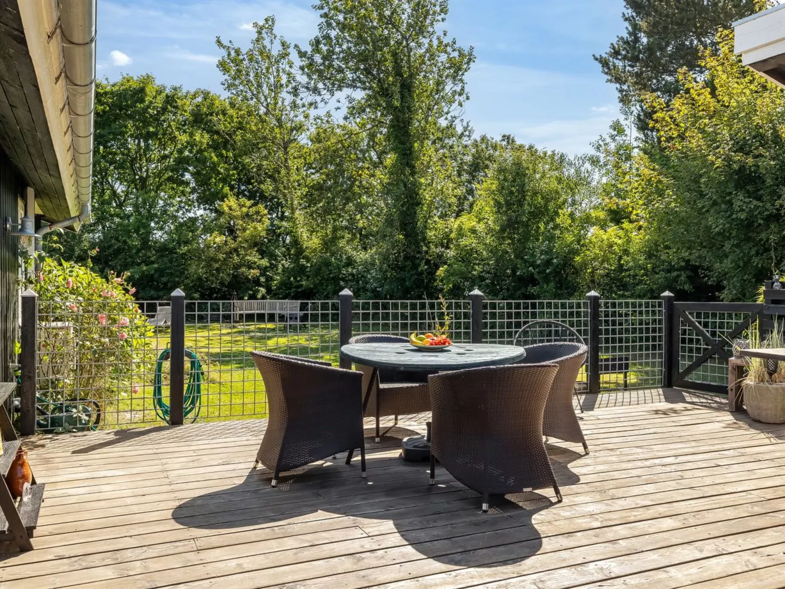 "Voitto" - 1km to the fjord-Draußen