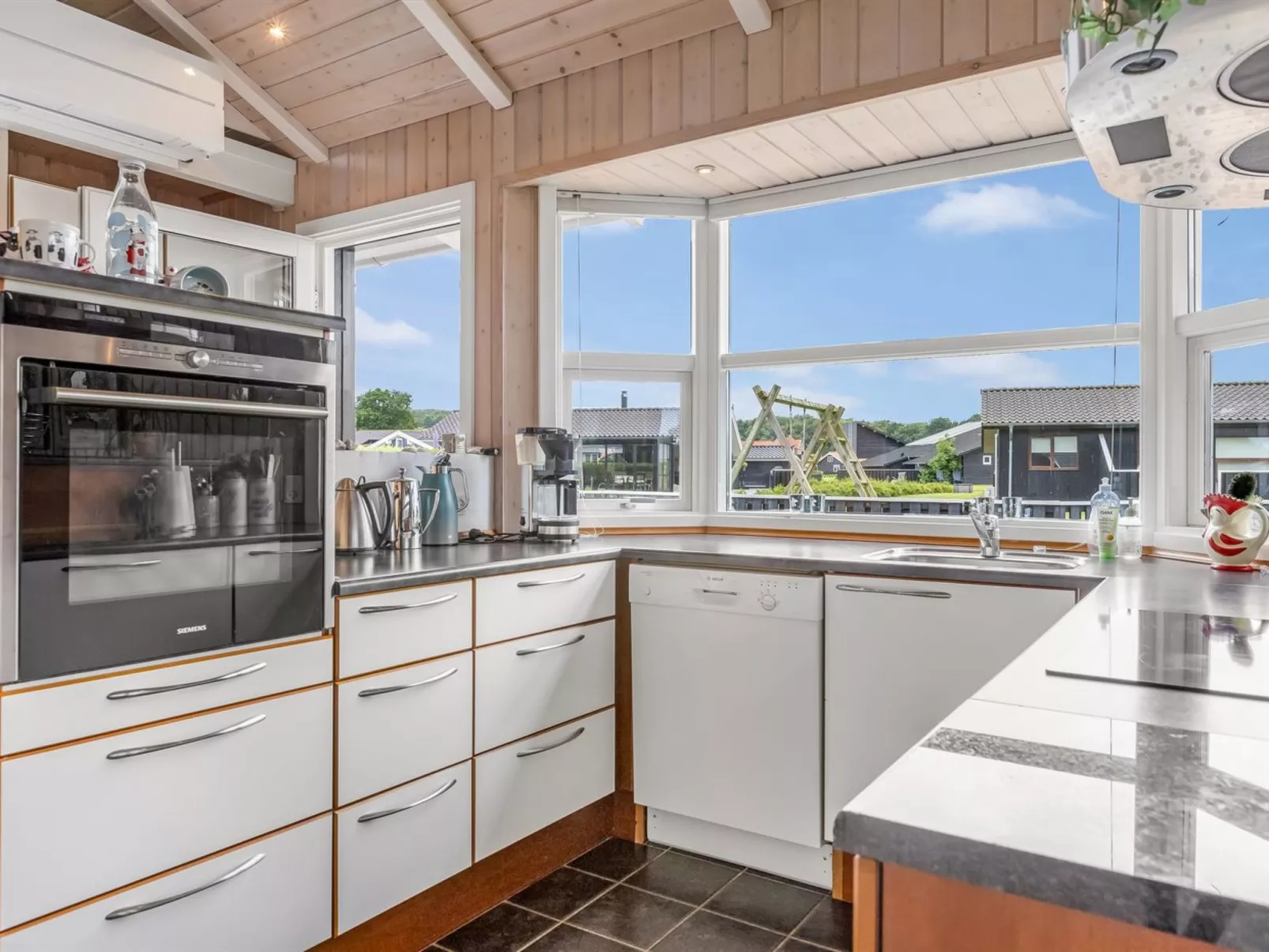 "Winald" - 150m from the sea-Inside