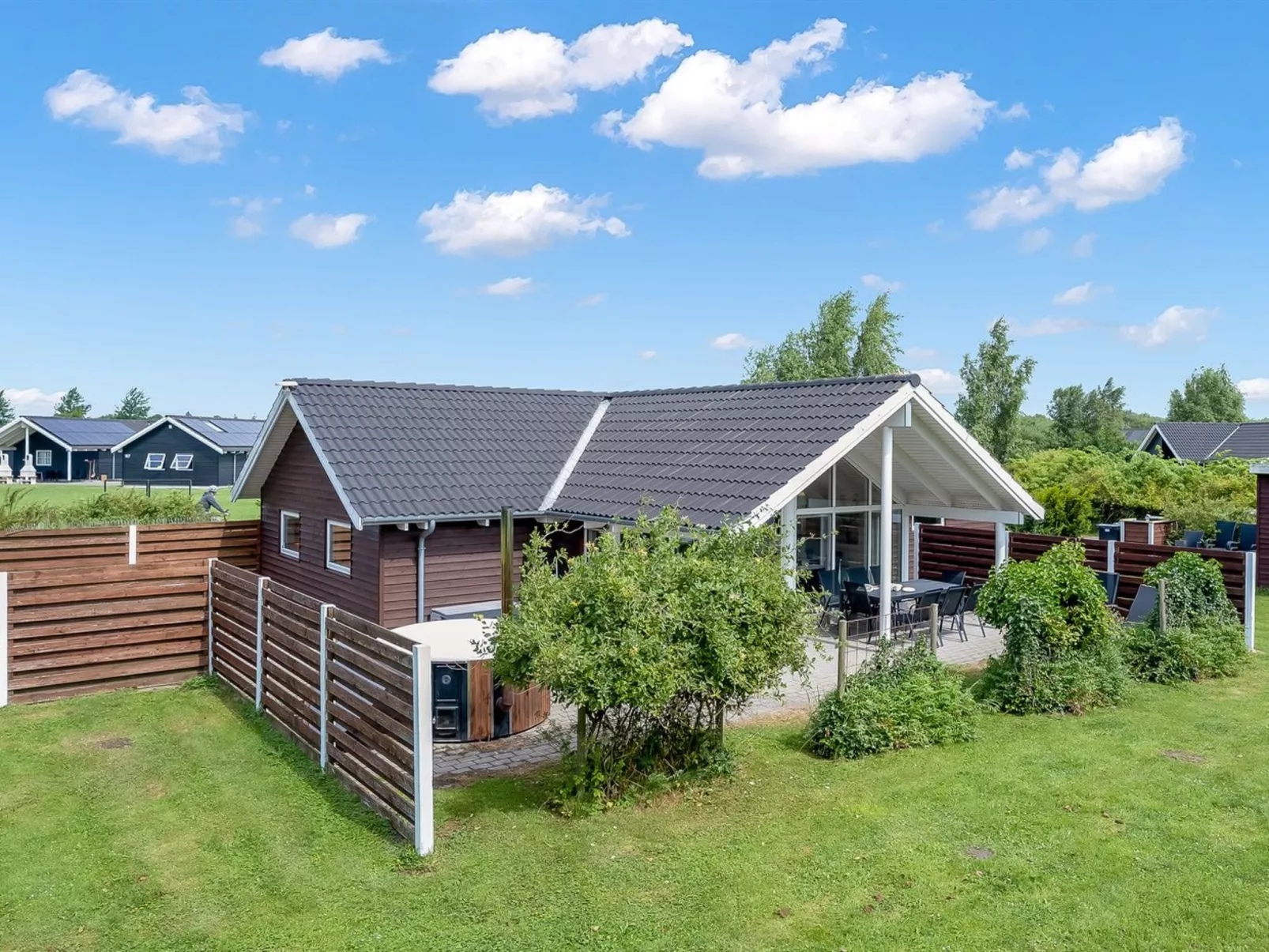 "Mika" - 800m from the sea-Dehors