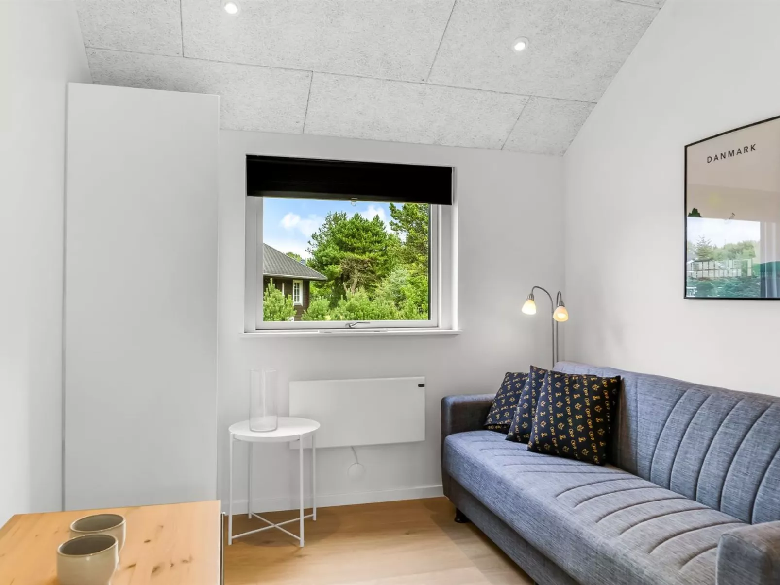 "Abiorn" -  from the sea-Dedans