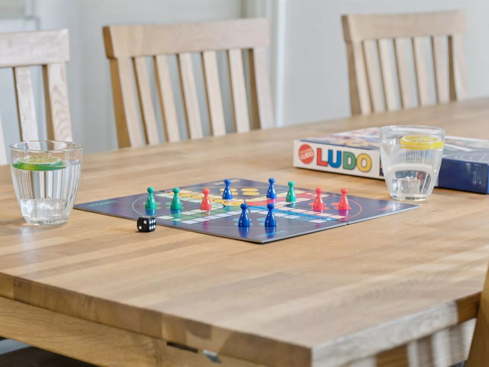 "Sixten" - 400m to the fjord-Inside