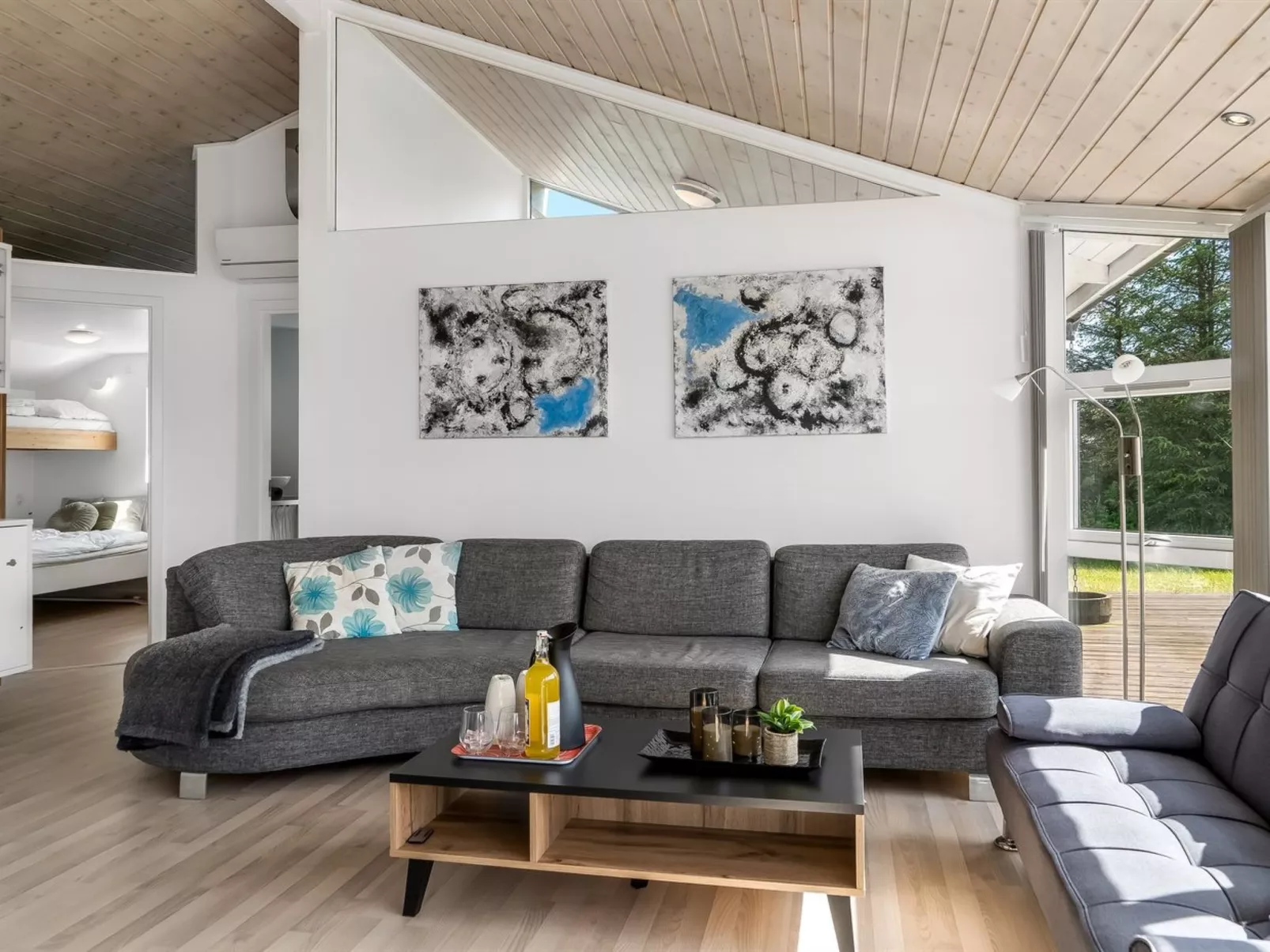 "Vaula" - 800m from the sea-Inside