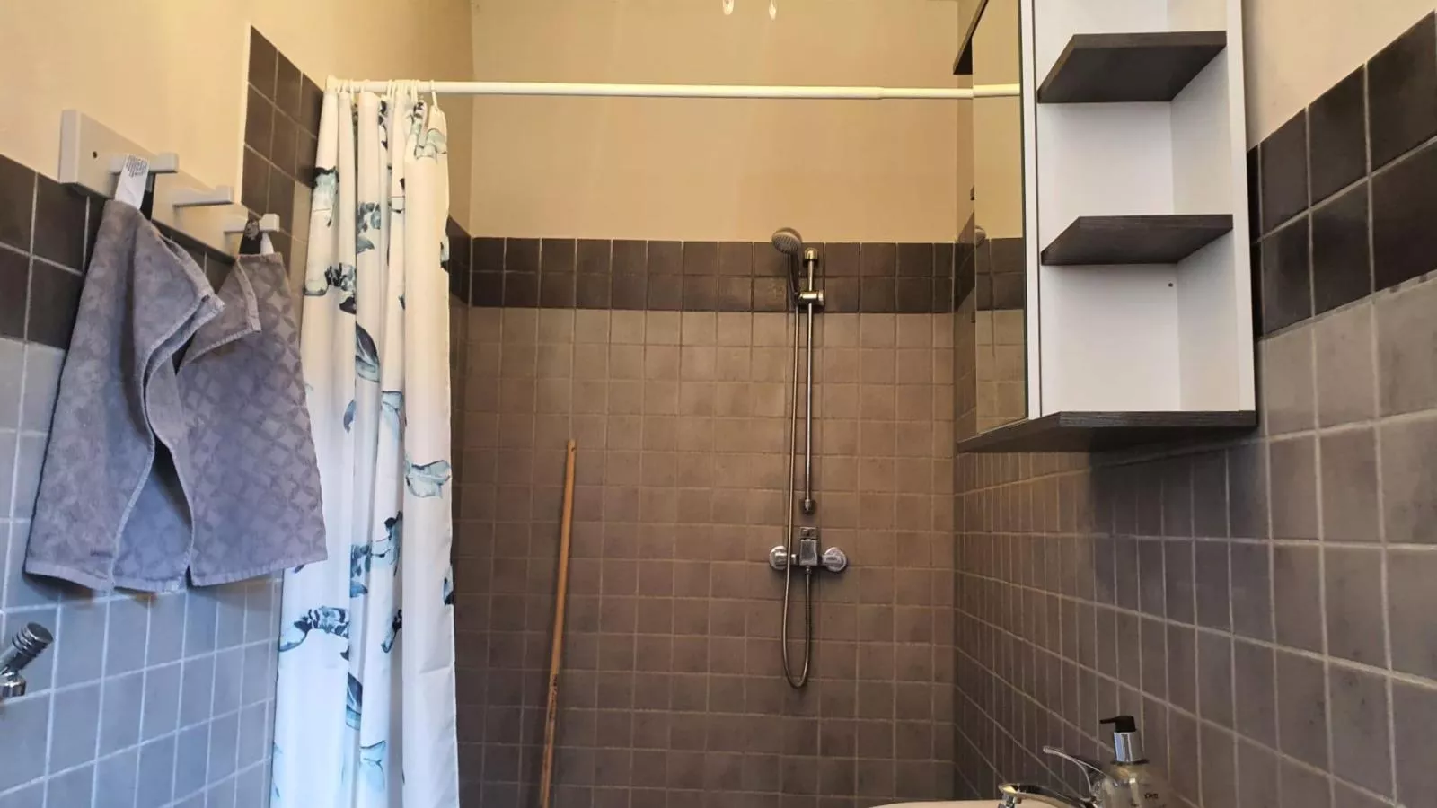 Glamour-Camping-Badezimmer