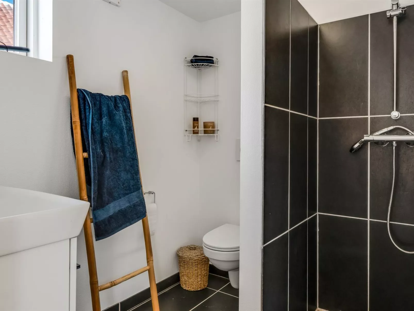 "Albine" - 150m from the sea-Inside