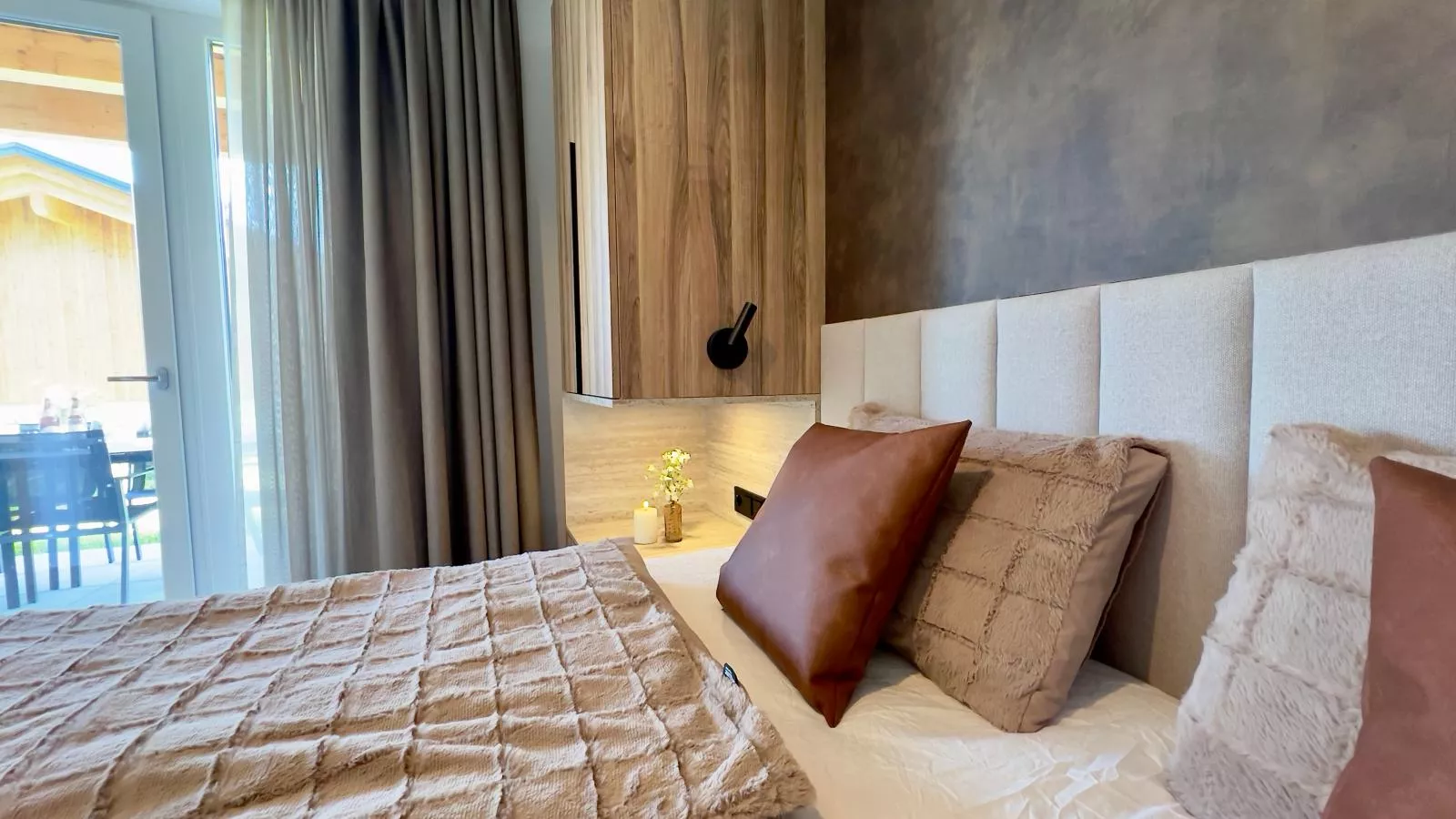 Grebenzen Lodge Starnberg 60A-Bedroom