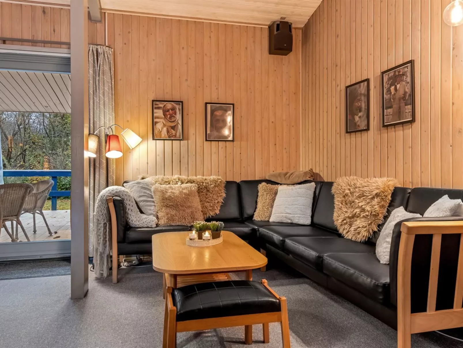 "Anne" - 30km from the sea-Inside