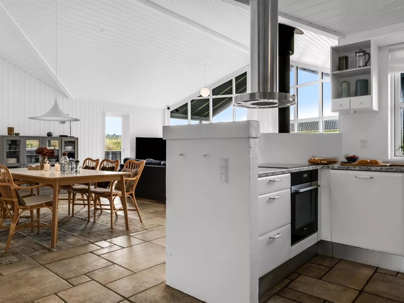 "Alde" - 150m from the sea-Inside